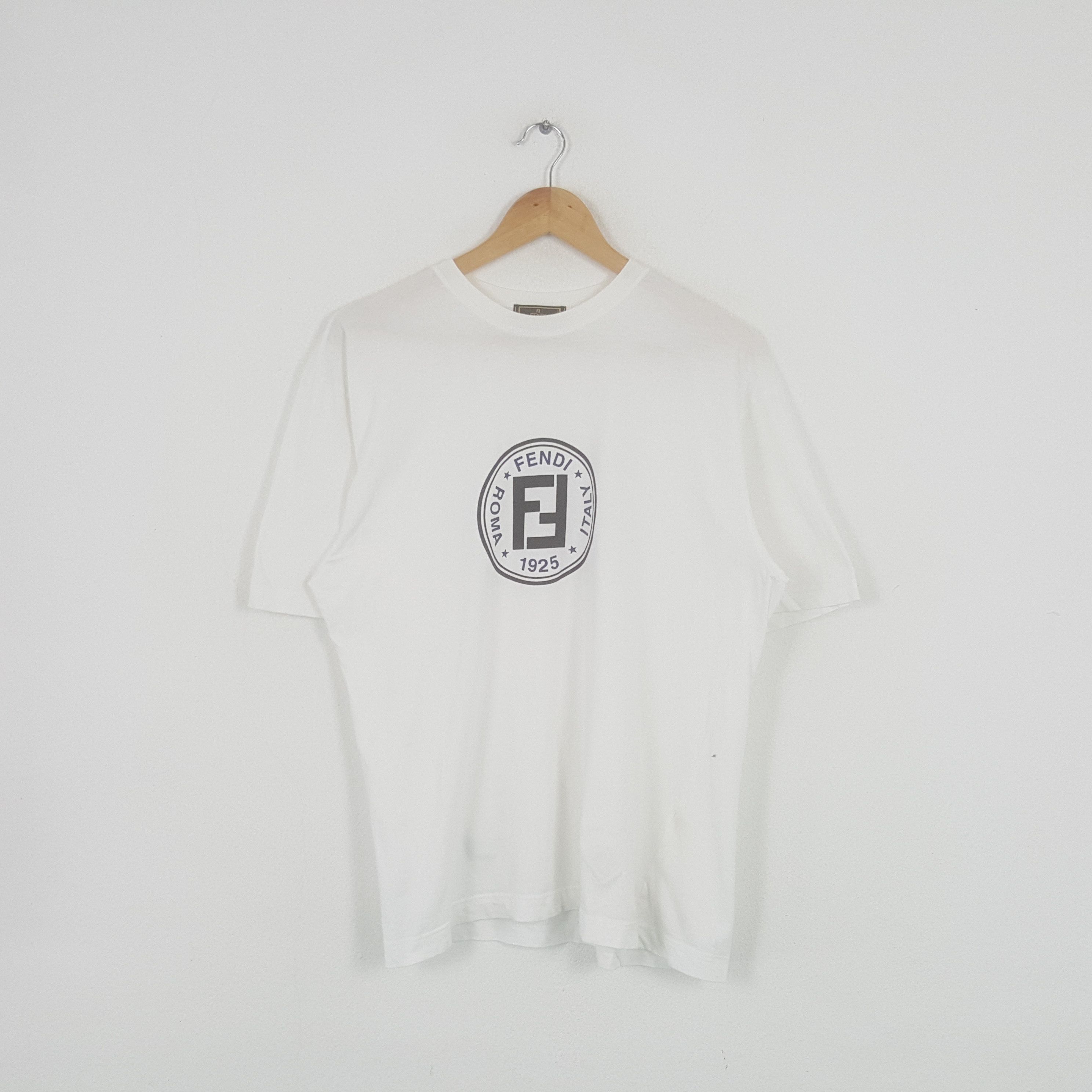 Vintage Fendi Italian Brand Logo Tshirt