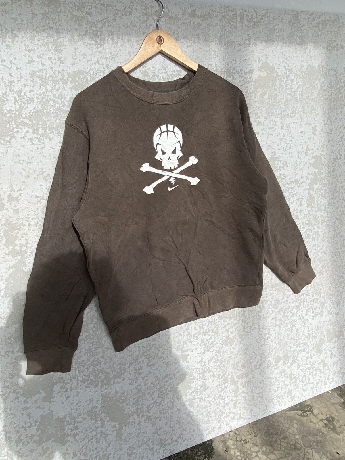 Other Vintage Nike Big Printed Crewneck Sweatshirt Brown Size US L / EU 52-54 / 3 - 3 Thumbnail