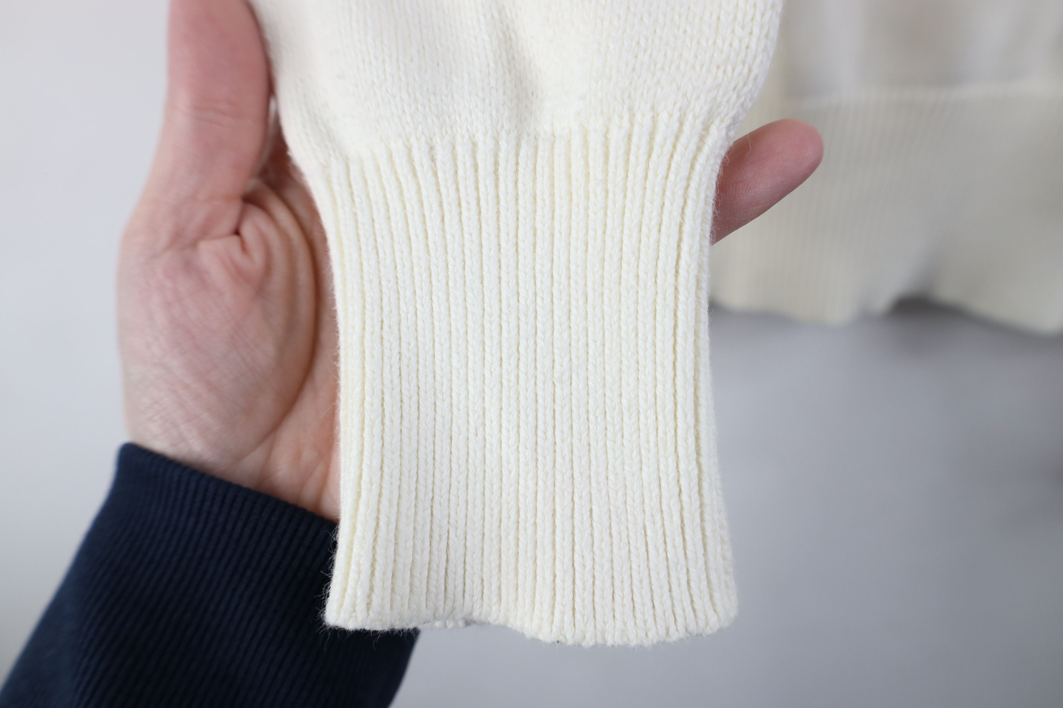 Tommy Hilfiger Vintage 90s Y2K Tommy Hilfiger Logo Knit Sweater Cream Size M / US 6-8 / IT 42-44 - 7 Thumbnail
