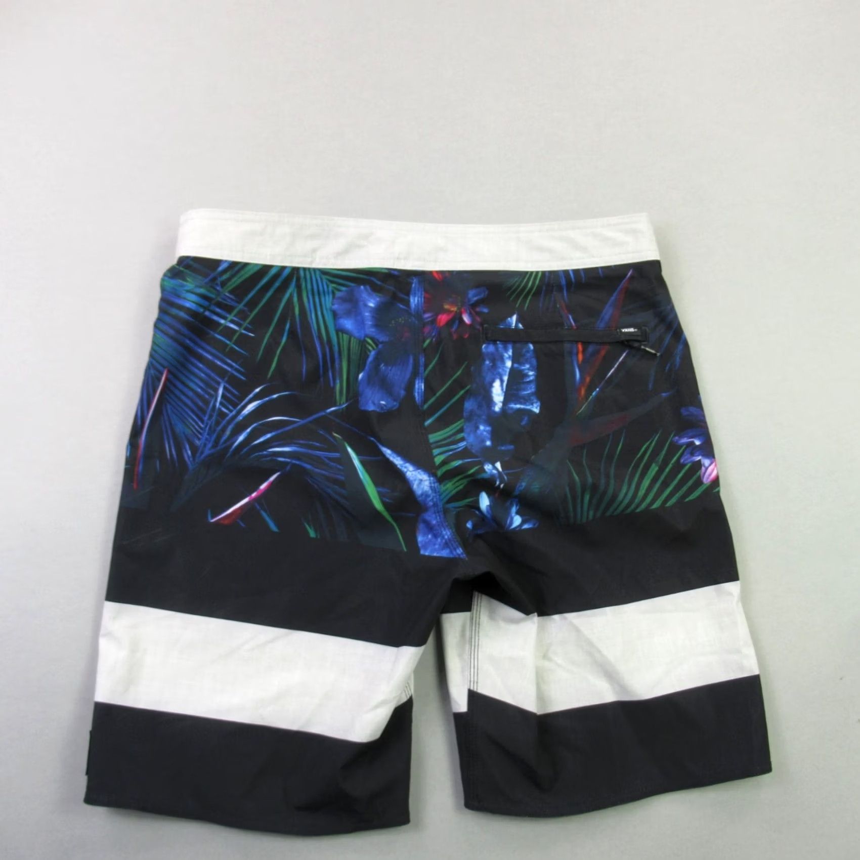 Vans Vans Shorts Mens 32 Chino Regular Fit Board Outdoors Pockets Drawstring Size US 32 / EU 48 - 4 Thumbnail