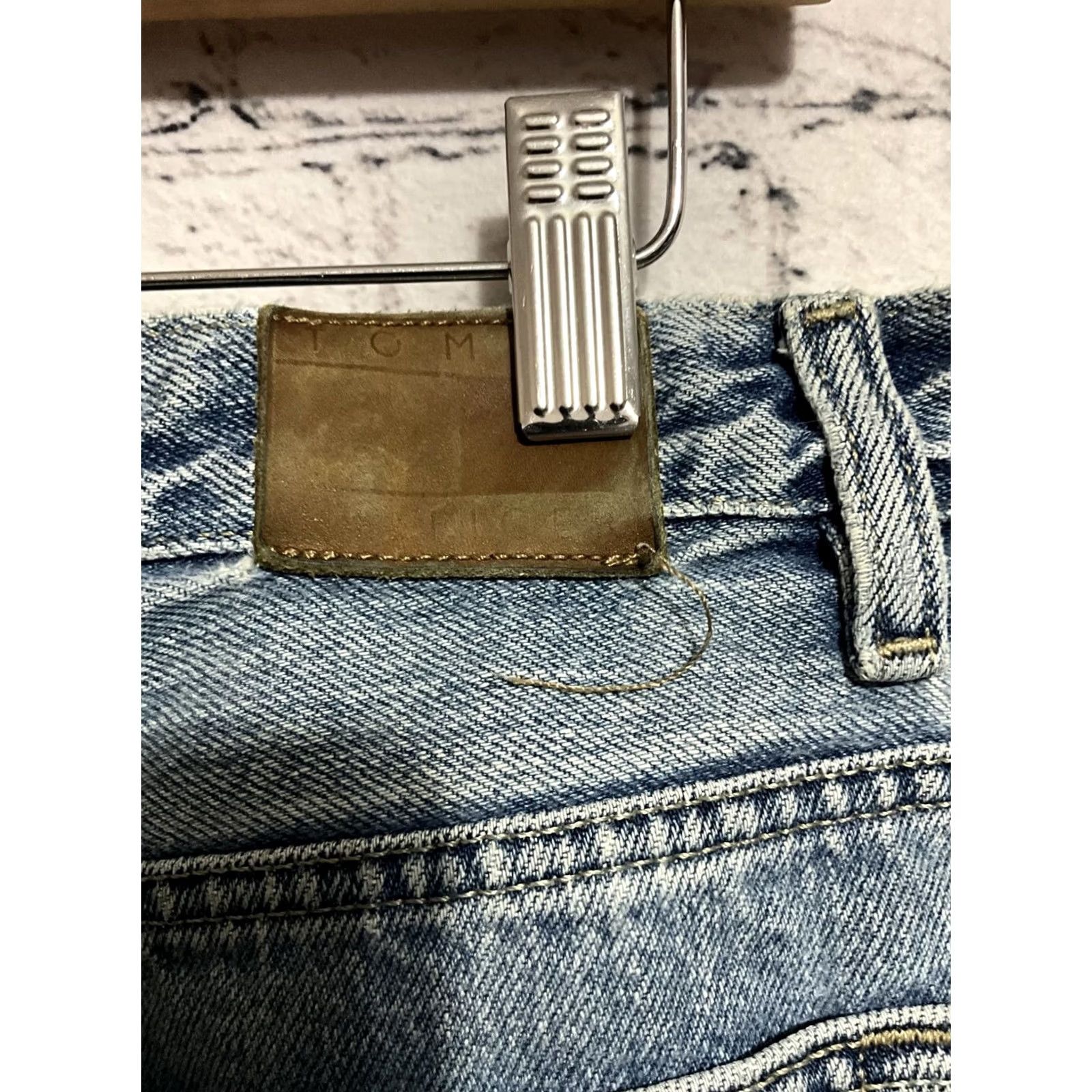 Tommy Hilfiger Tommy Hilfiger Jeans Men 33x31 Light Wash Denim Regular Cotton Denim Button Closure Classic Belt Five-Pocket Mens Jeans Size US 33 - 7 Thumbnail