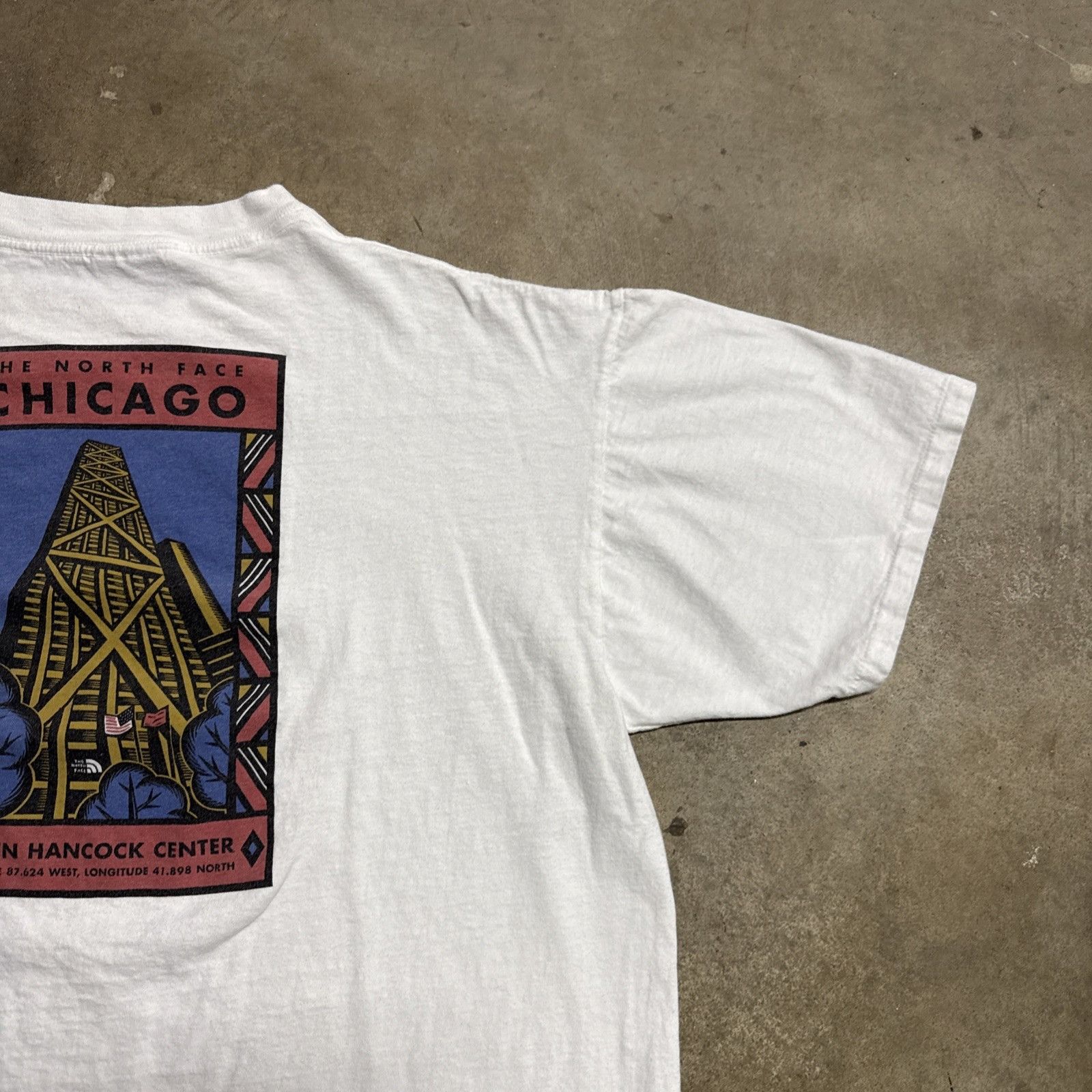 The North Face Vintage The North Face Shirt Mens XL White 90s Chicago Art Size US XL / EU 56 / 4 - 3 Thumbnail