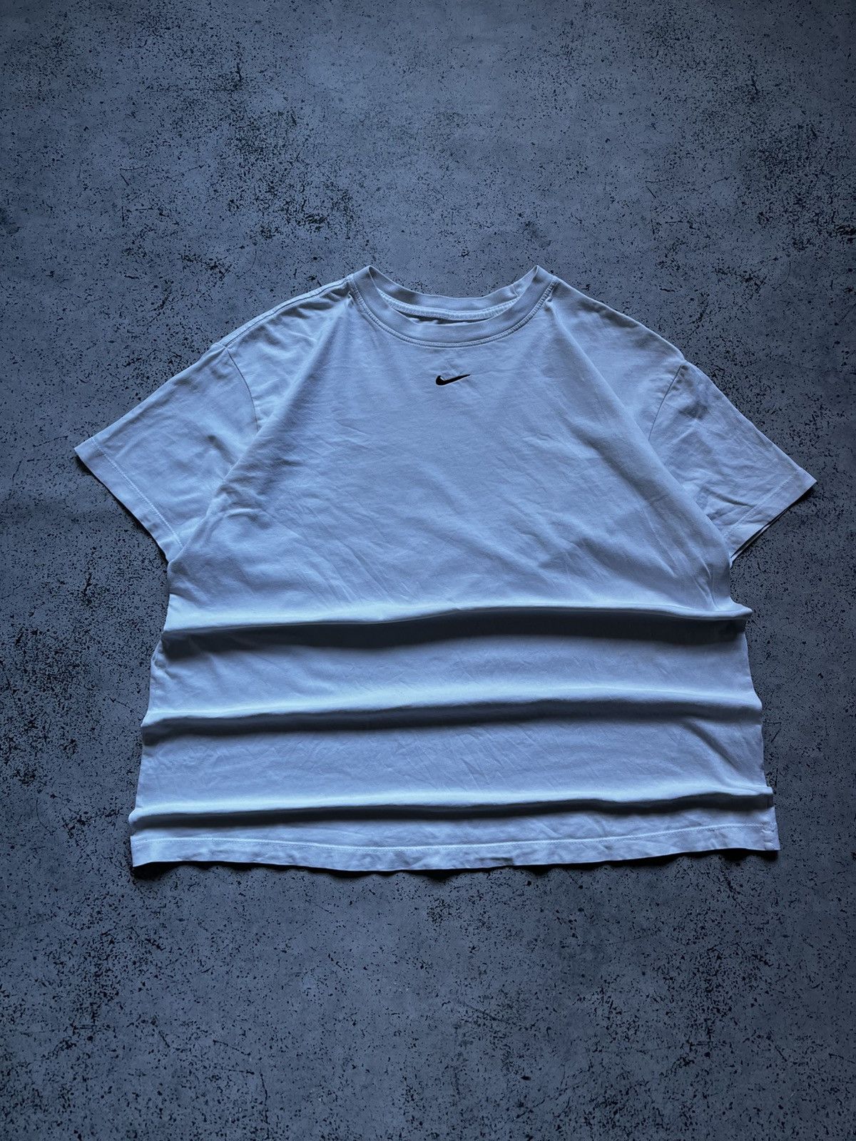 Nike Vintage Nike Center Swoosh White T-shirt Oversized Tee Y2K Size US L / EU 52-54 / 3 - 2 Thumbnail