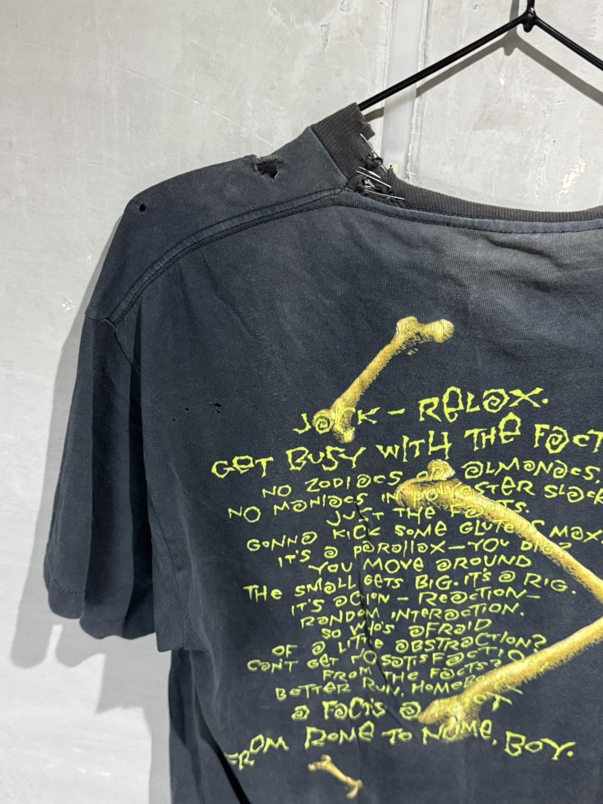 Band Tees Vintage 1991 Band Tee Rush Roll The Bones Heavily Distressed Size US L / EU 52-54 / 3 - 13 Thumbnail