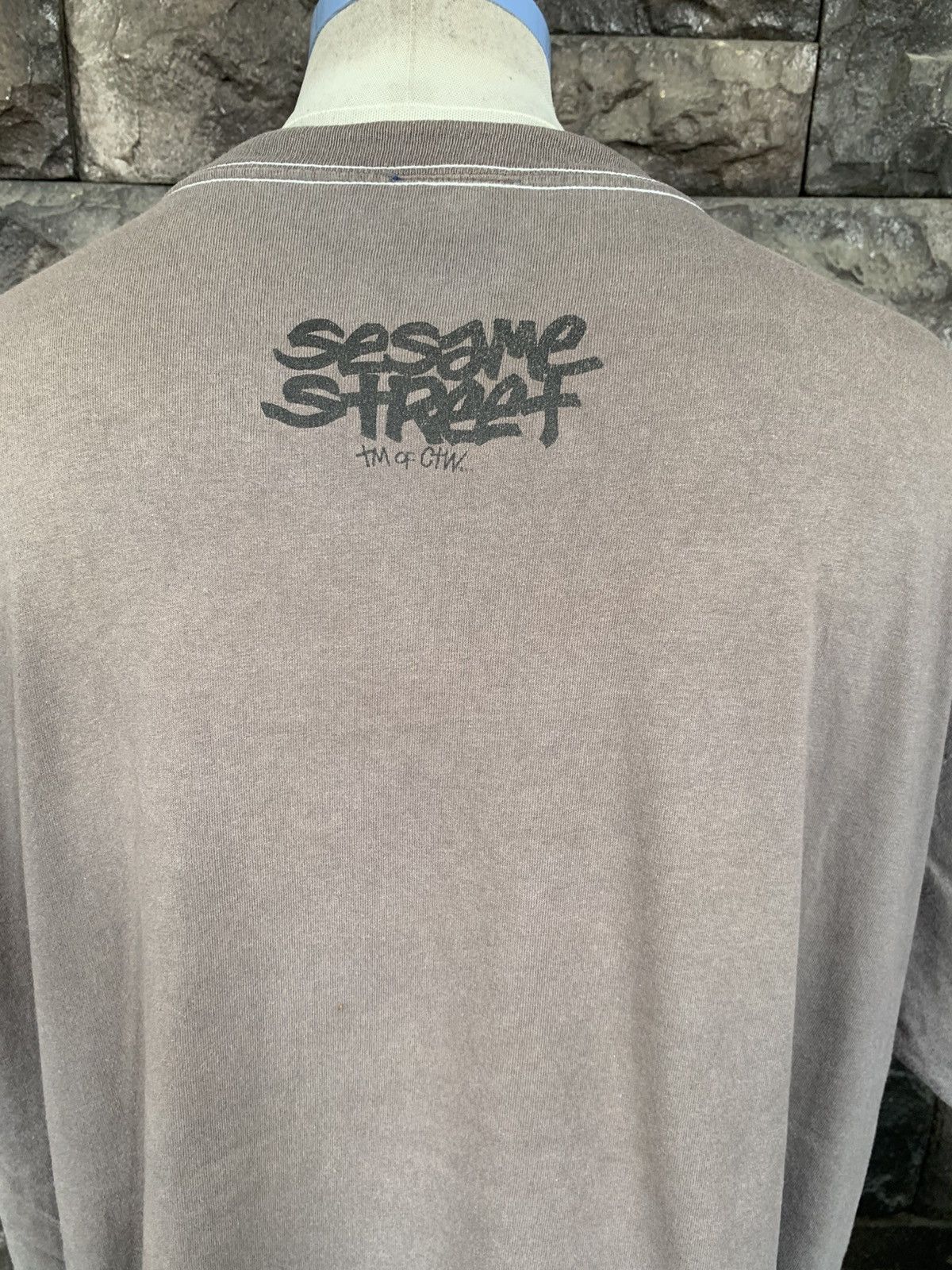 Vintage Vintage 90s Sesame Street Graffiti Graphics T shirt Size US XL / EU 56 / 4 - 7 Thumbnail