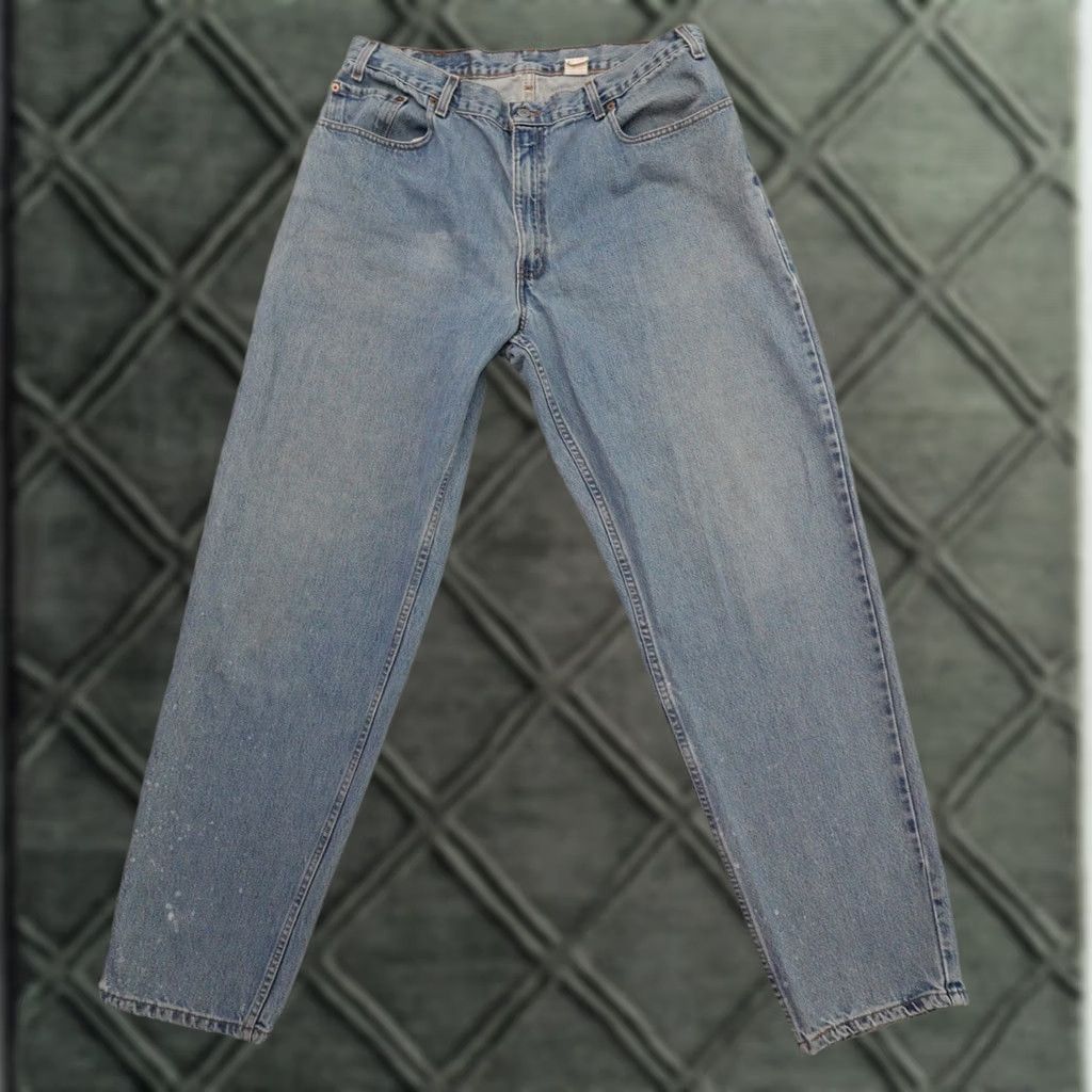 Levi's VINTAGE Levis 560 Jeans Mens 38 Blue Loose Fit Tapered Leg Denim Size US 38 / EU 54 - 1 Thumbnail
