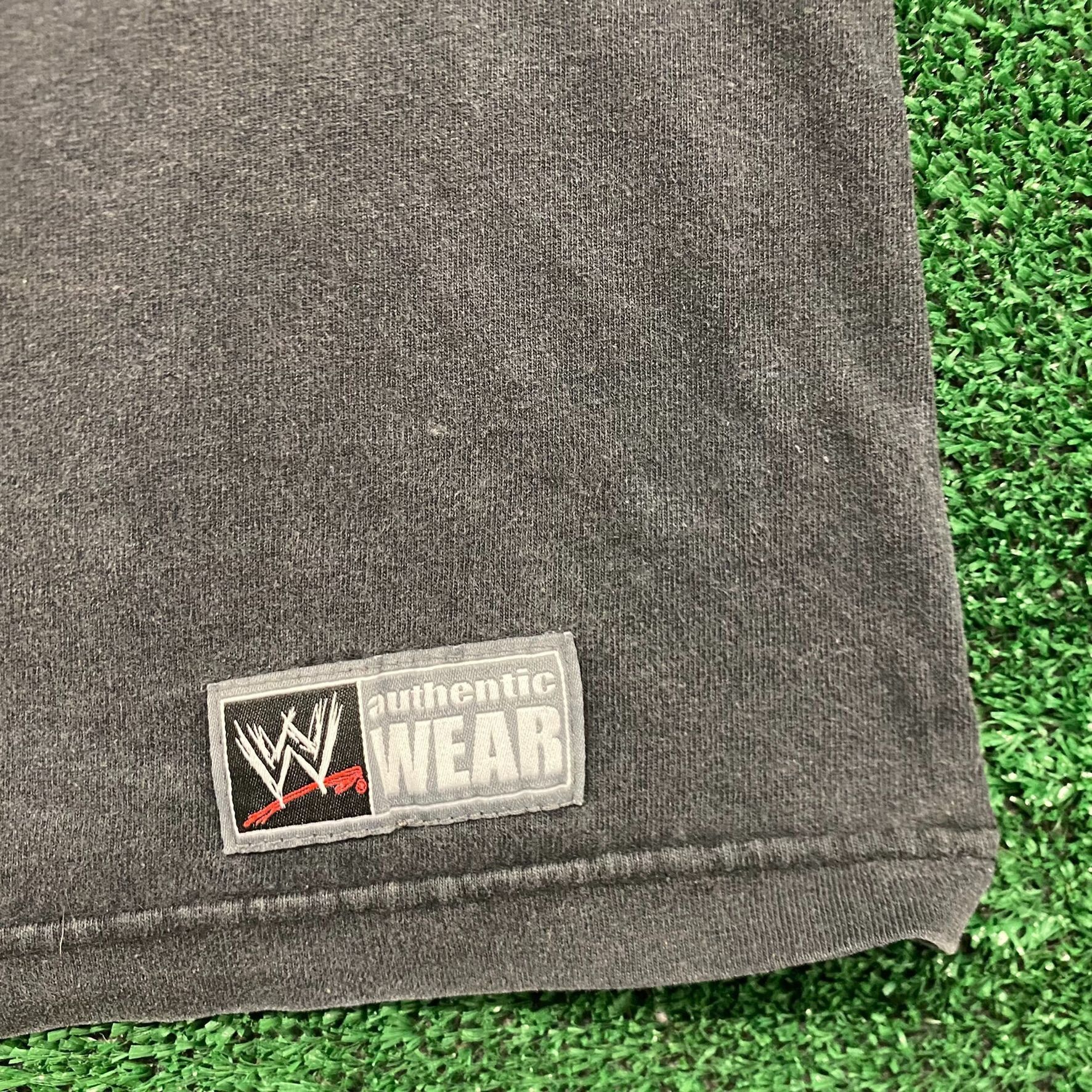 Vintage Vintage Y2K Sun Faded Cyber Goth Heart Skull WWE T-Shirt Size US L / EU 52-54 / 3 - 4 Thumbnail
