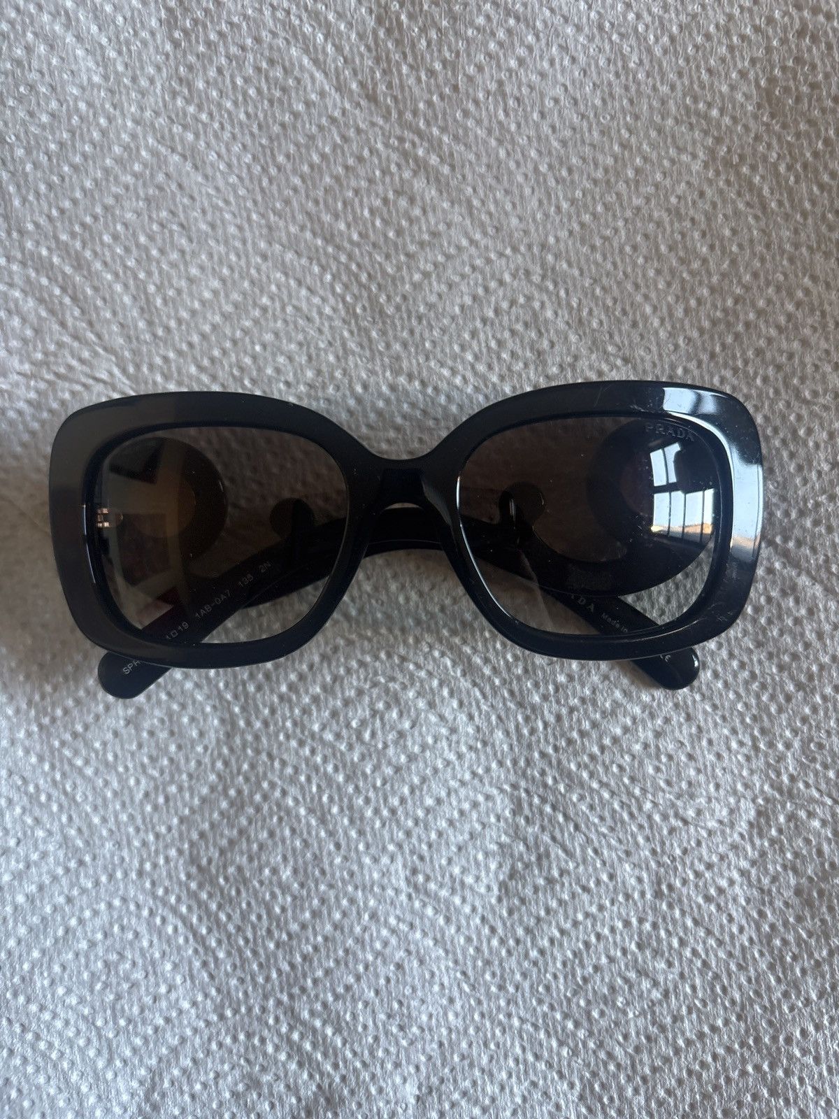 Prada Prada Sunglasses almost new! Size ONE SIZE - 1 Thumbnail