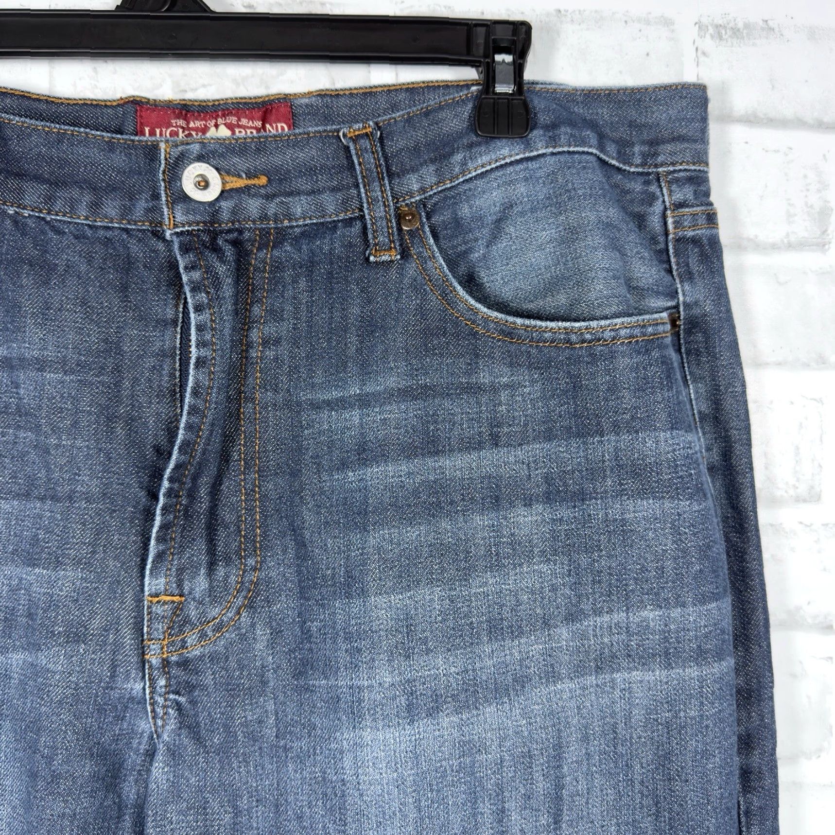 Lucky Brand Lucky Brand Relaxed Straight Leg Jeans Mens Size 36x30 Blue 36 Inseam Regular Fit Size US 30 / EU 46 - 2 Thumbnail