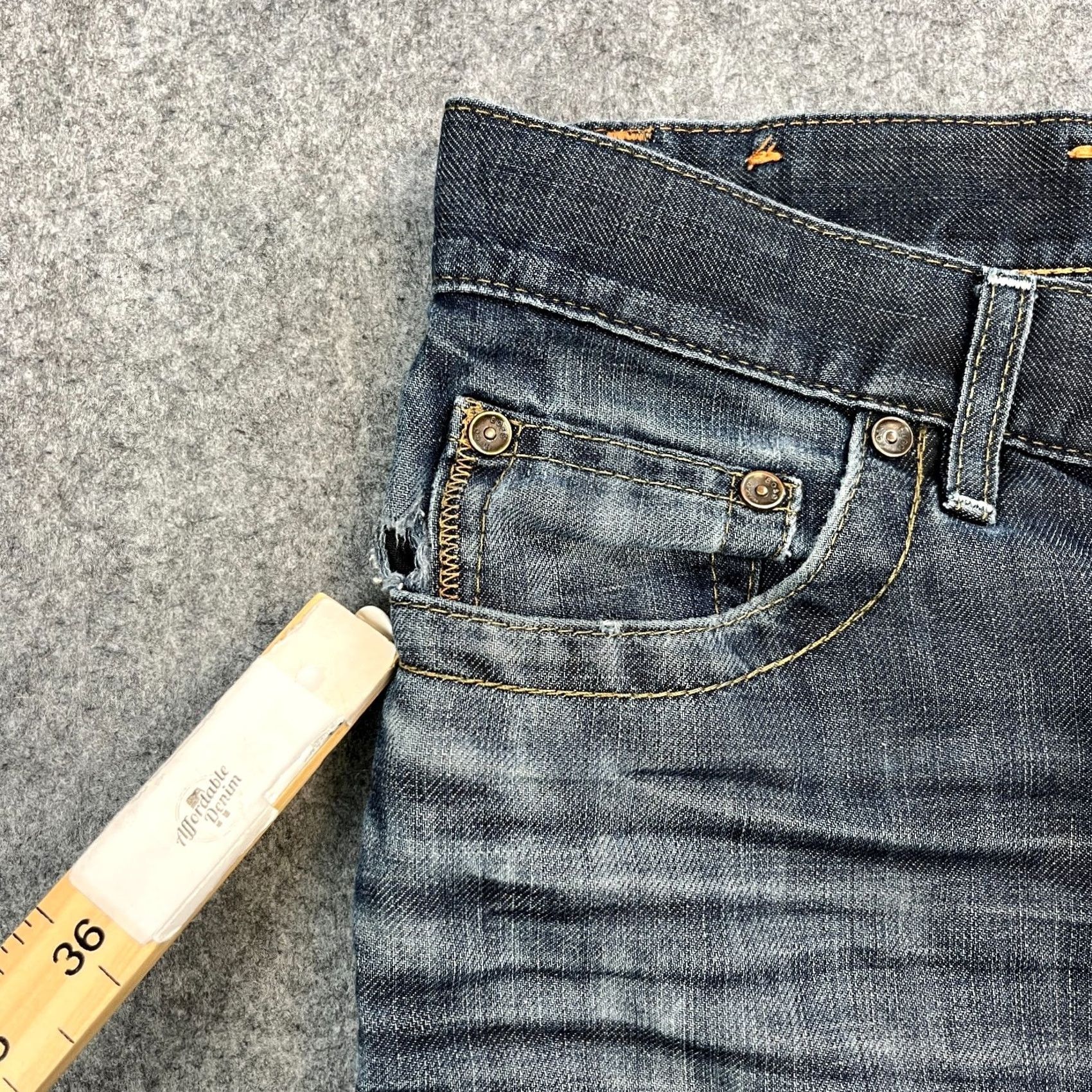 Hugo Boss HUGO BOSS Jeans Relaxed Straight 36 34 Dark Blue Linen Denim 5-Pocket Mens Jeans Size US 36 / EU 52 - 7 Thumbnail