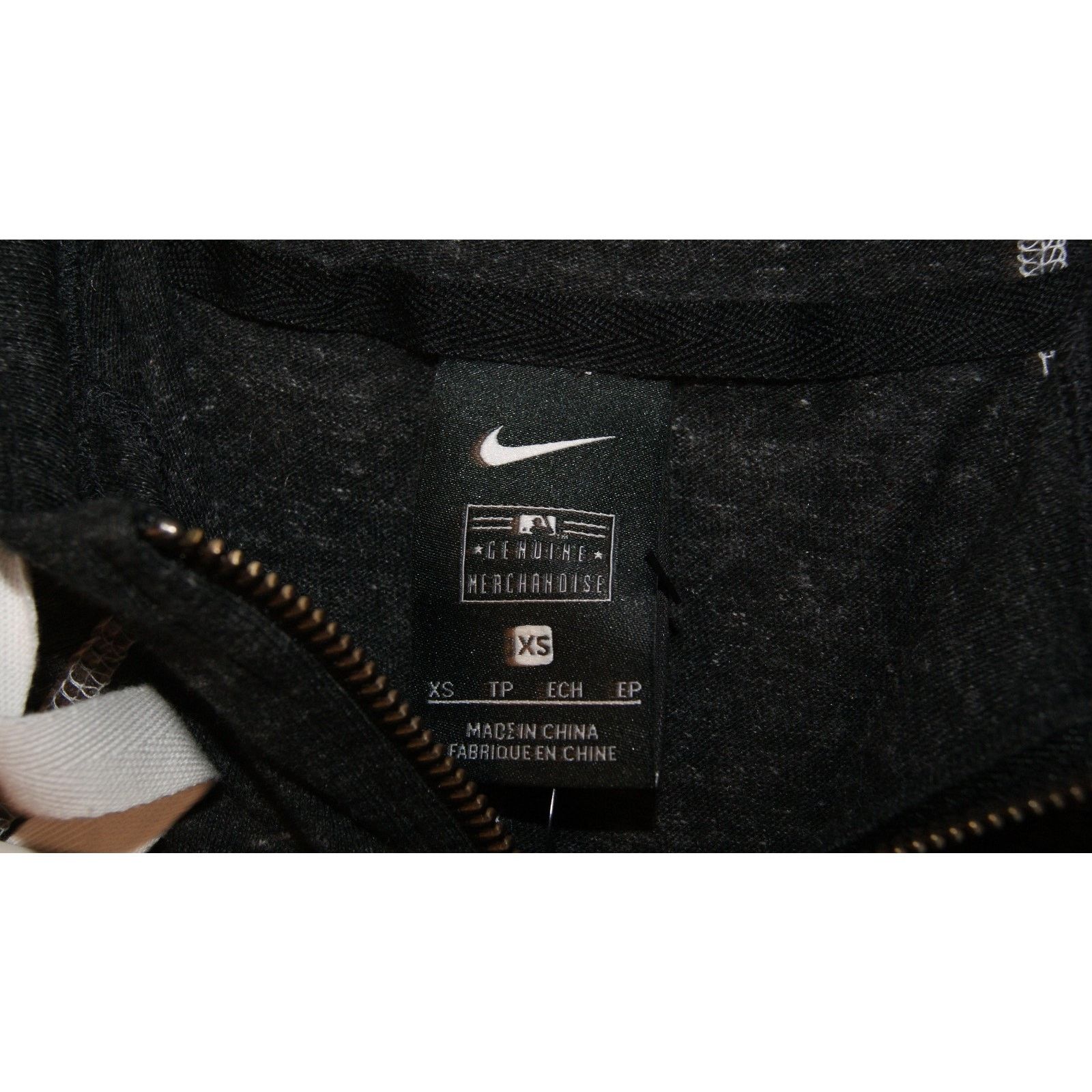 Nike NWT Chicago White Sox NIKE Loose Fit XS Zip Sweatshirt Size US XS / EU 42 / 0 - 4 Thumbnail