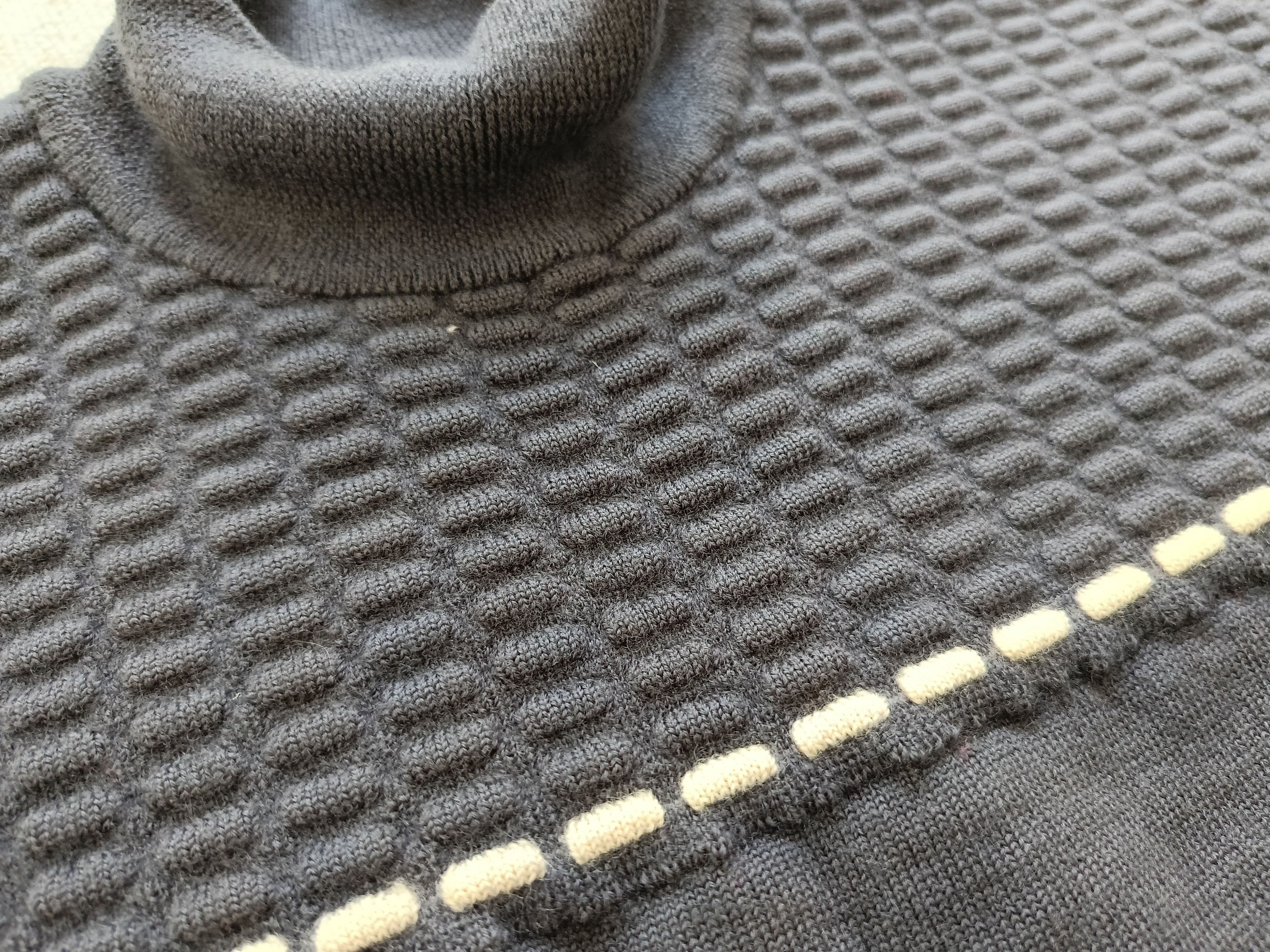 Issey Miyake Issey Miyake Japan 90s wool gray turtle neck sweater medium Size US S / EU 44-46 / 1 - 13 Thumbnail
