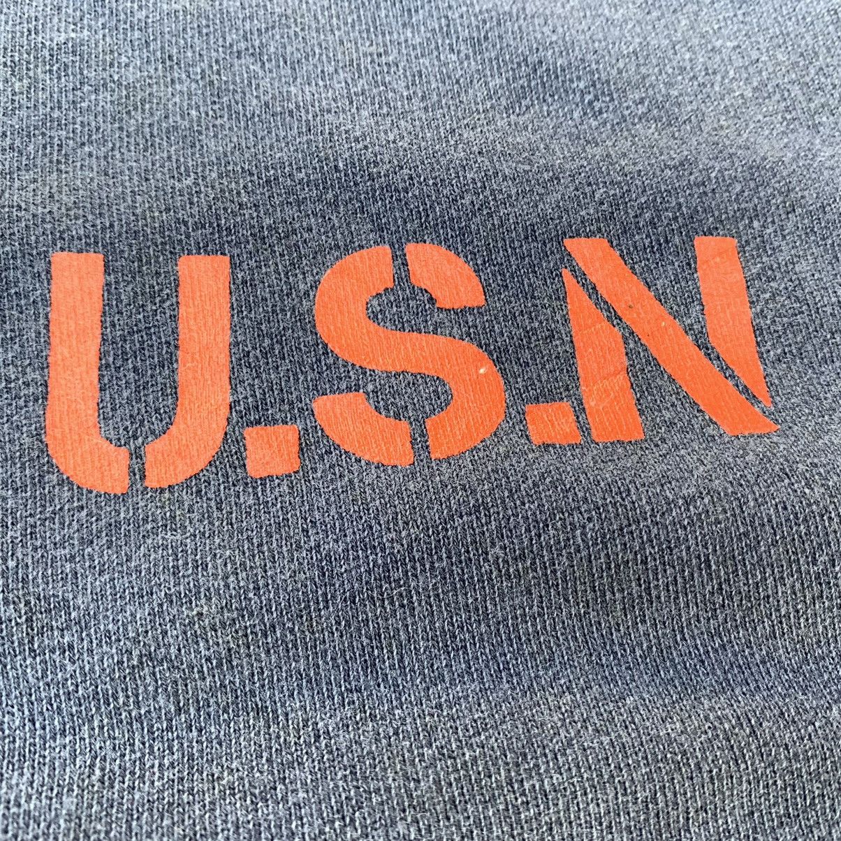 Avirex Vintage 90s Faded Avirex USN Sweatshirt Size US L / EU 52-54 / 3 - 7 Thumbnail