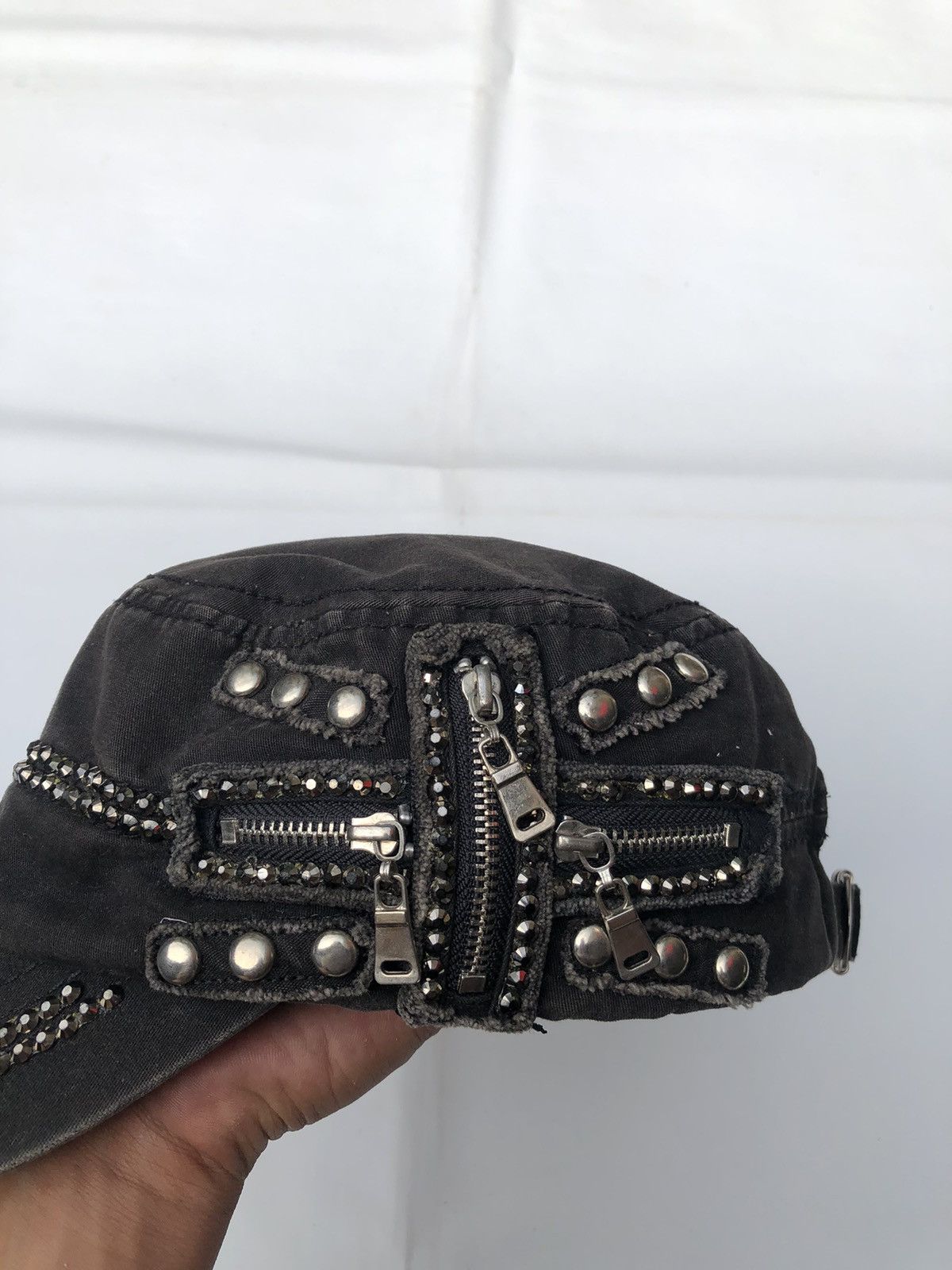 Beauty Beast × Hysteric Glamour × Japanese Brand DISTRESSED STUDDED ZIPPER GOTHIC JAPANESE CAP Size ONE SIZE - 3 Thumbnail