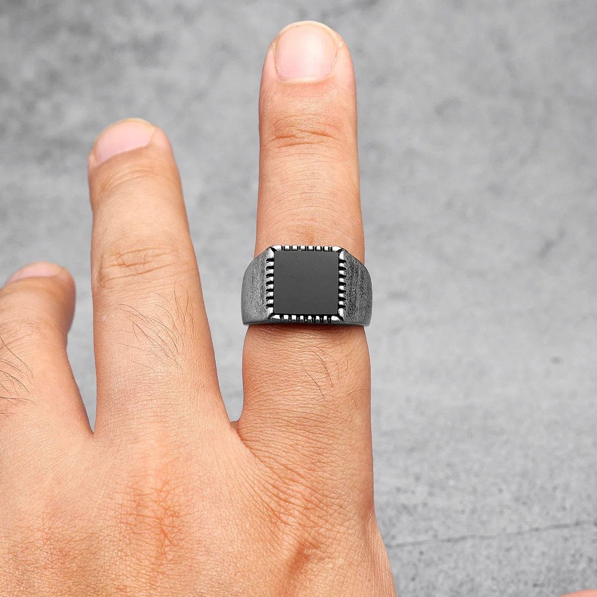 Jewelry Black Flat Store Ring Size ONE SIZE - 4 Thumbnail
