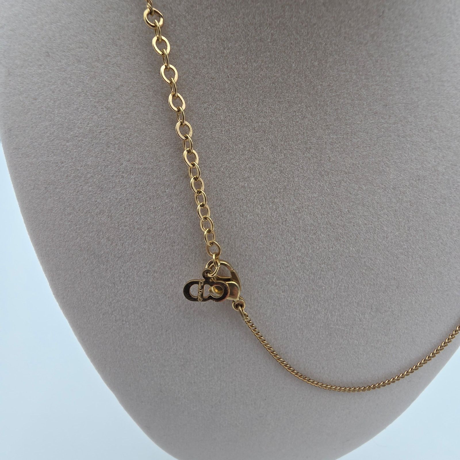 Christian Dior Monsieur Christian Dior Gold-Tone CD Logo Medallion Pendant Necklace Size ONE SIZE - 3 Thumbnail