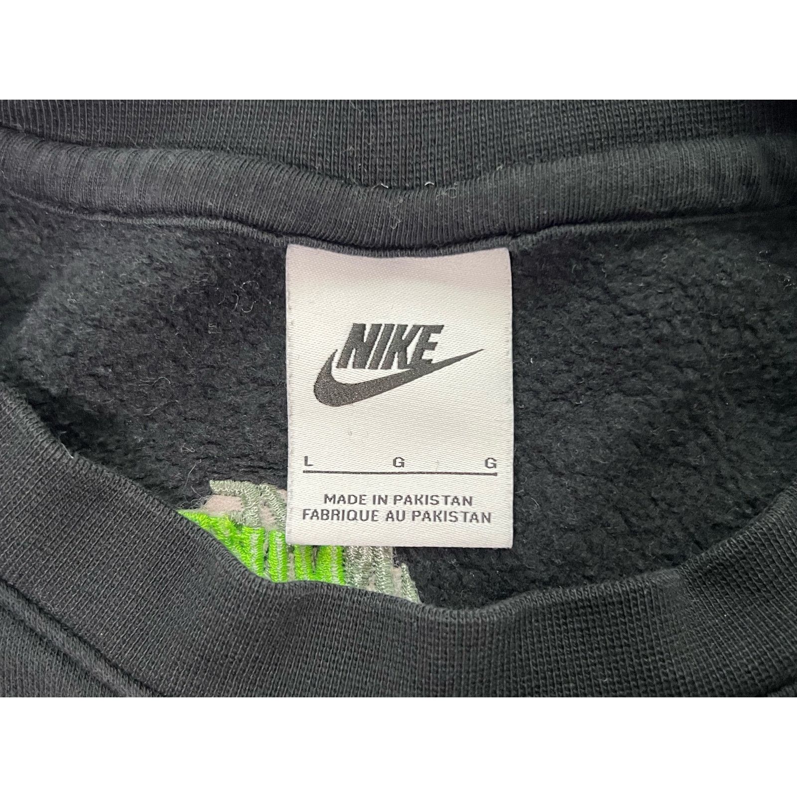 Nike Nike Multi Logo Embroidered Crewneck Sweatshirt Large Size US L / EU 52-54 / 3 - 3 Thumbnail