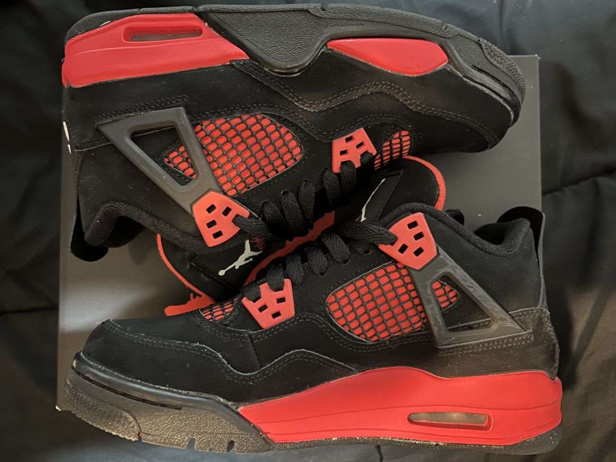 Jordan Brand × Nike Jordan 4 Red Thunder GS Size US 5.5 / EU 38 - 7 Thumbnail