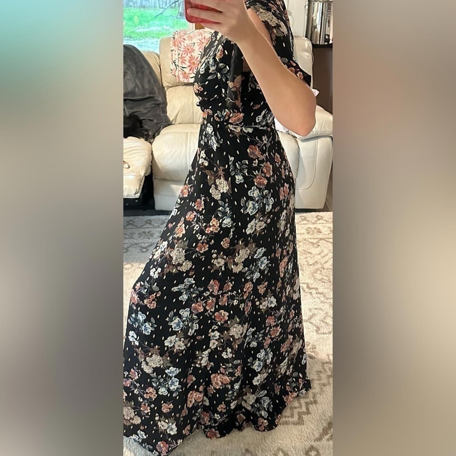 Lulus Lulu’s Medium Wrap Divine Days Floral Maxi dress flutter Size M / US 6-8 / IT 42-44 - 4 Thumbnail