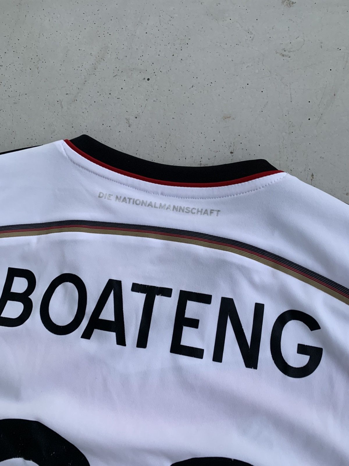 Adidas Adidas Germany Jersey Vintage Avantgarde Style Football Tee Size US L / EU 52-54 / 3 - 16 Thumbnail