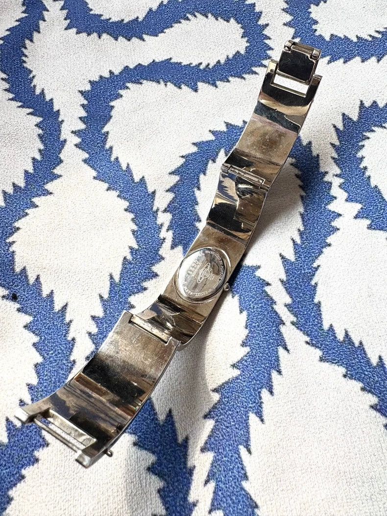 Vivienne Westwood Vivienne Westwood Vintage Pink Carved Bracelet Watch Size ONE SIZE - 6 Thumbnail