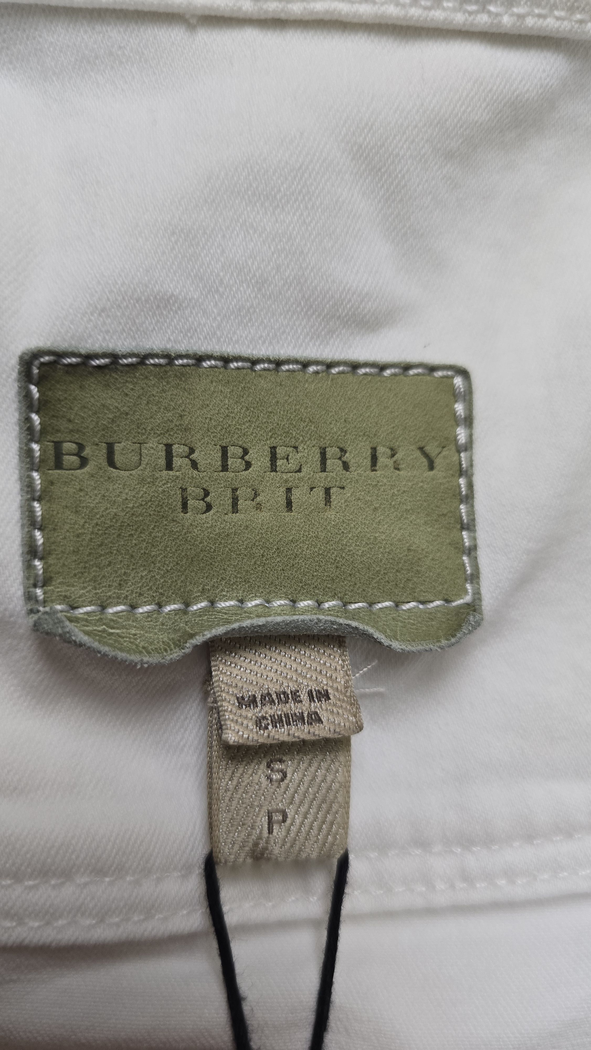 Burberry Burberry Brit White Cropped Denim Jacket Designer Luxury Size S / US 4 / IT 40 - 14 Thumbnail