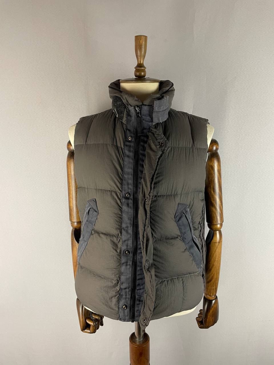 Stone Island Stone Island Down Vest Dark Grey Size US XL / EU 56 / 4 - 4 Thumbnail
