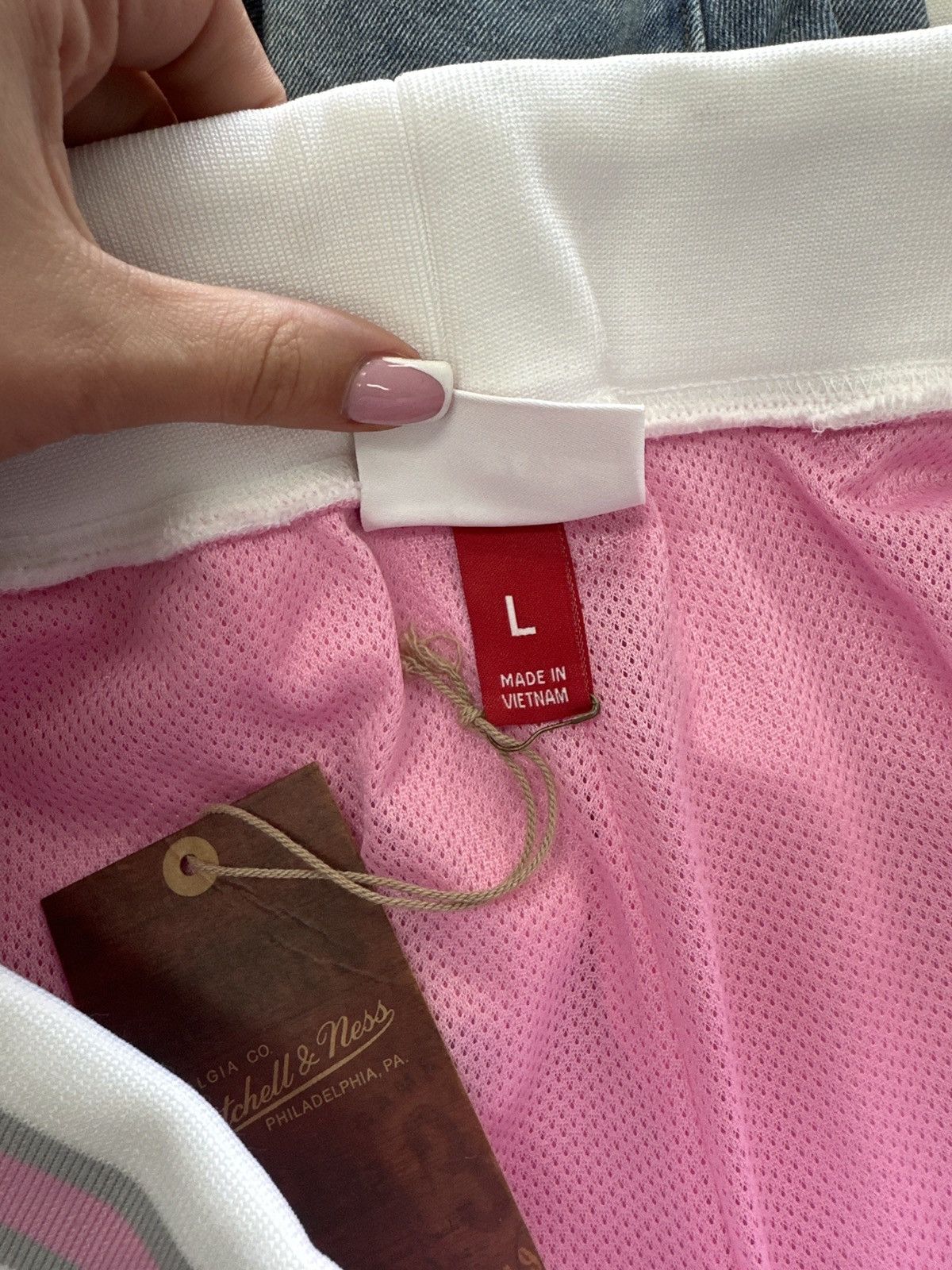 Supreme Supreme Mitchell & Ness Monogram Basketball Short Pink Size US 32 / EU 48 - 3 Thumbnail