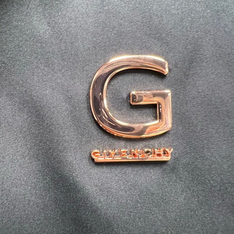 Givenchy Givenchy Chest metal Logo zipper hooded cotton coat Size US S / EU 44-46 / 1 - 3 Thumbnail