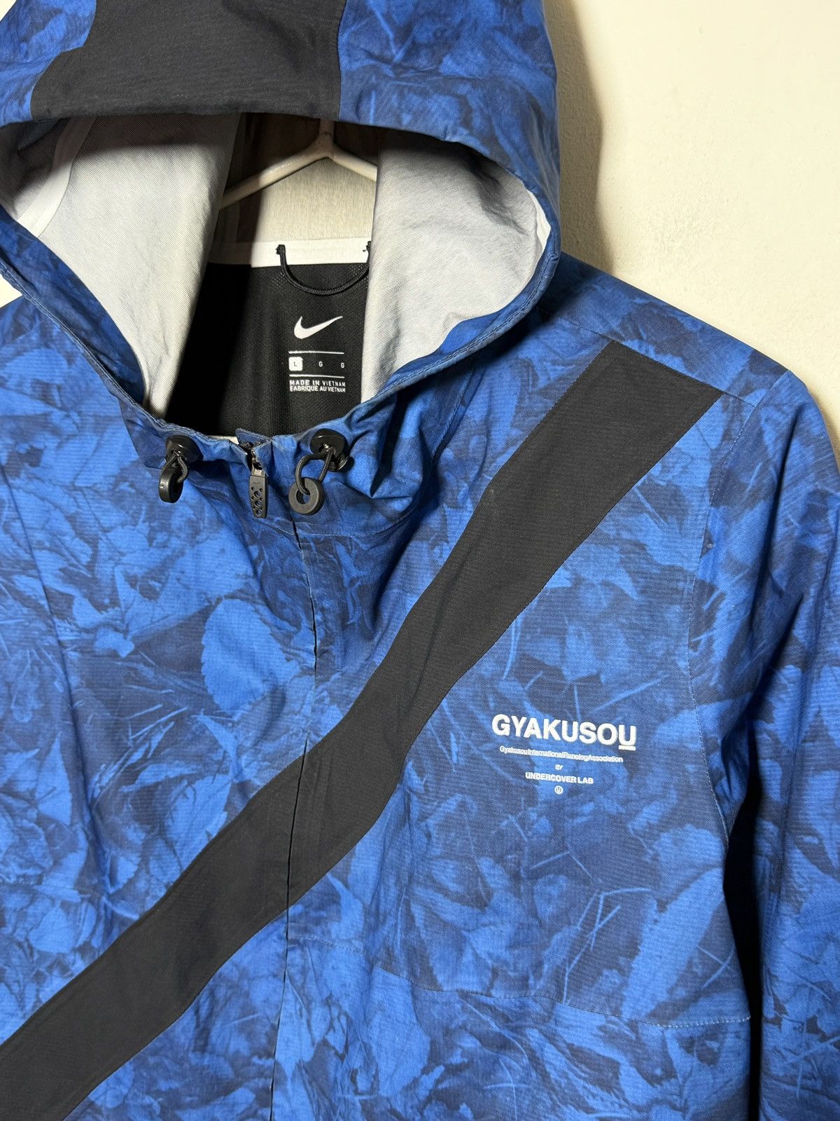 Nike × Undercover This Nike x Undercover Gyakusou tech jacket s-m Size US M / EU 48-50 / 2 - 6 Thumbnail