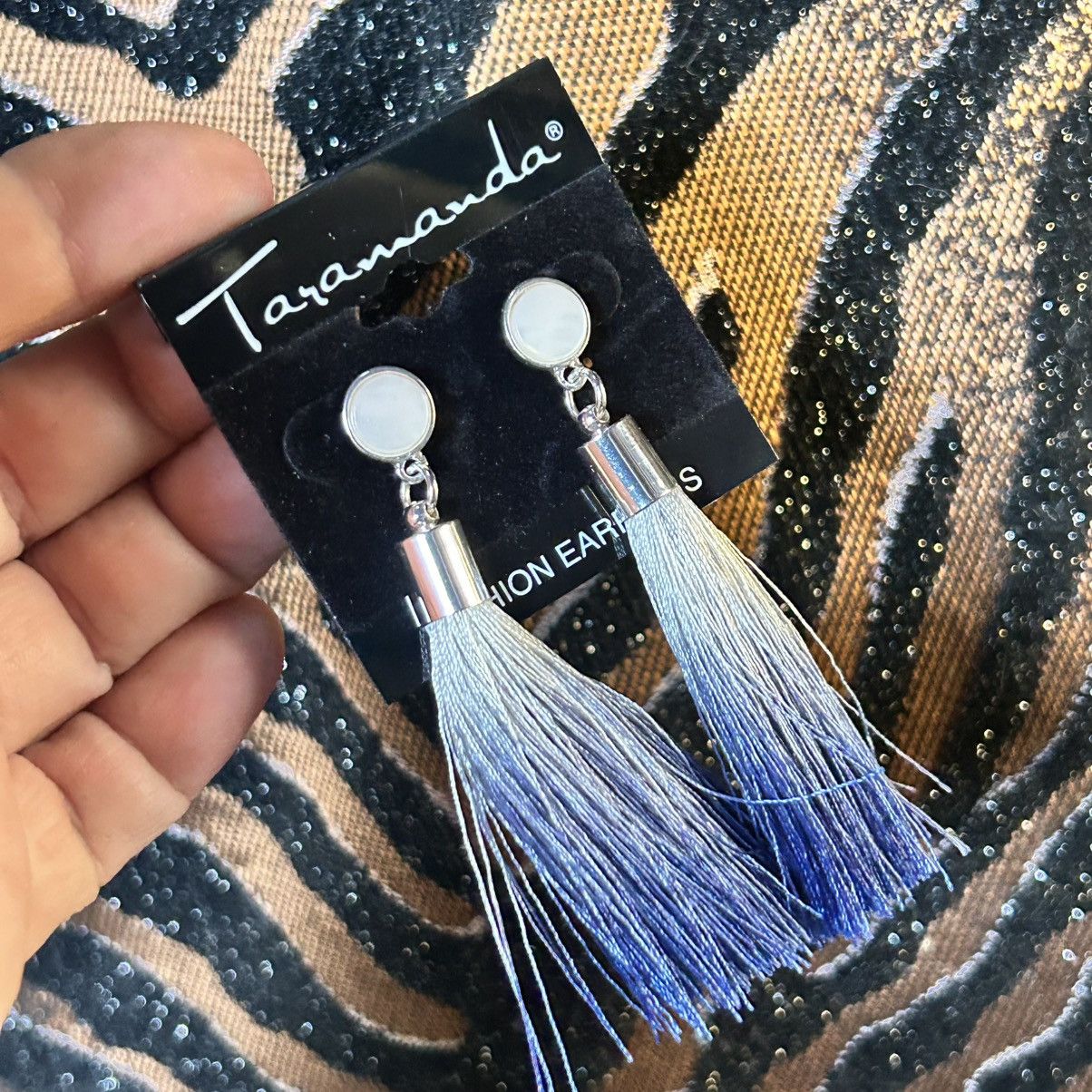 Jewelry Taramanda shell ombré fringe pierced earrings Size ONE SIZE - 1 Thumbnail