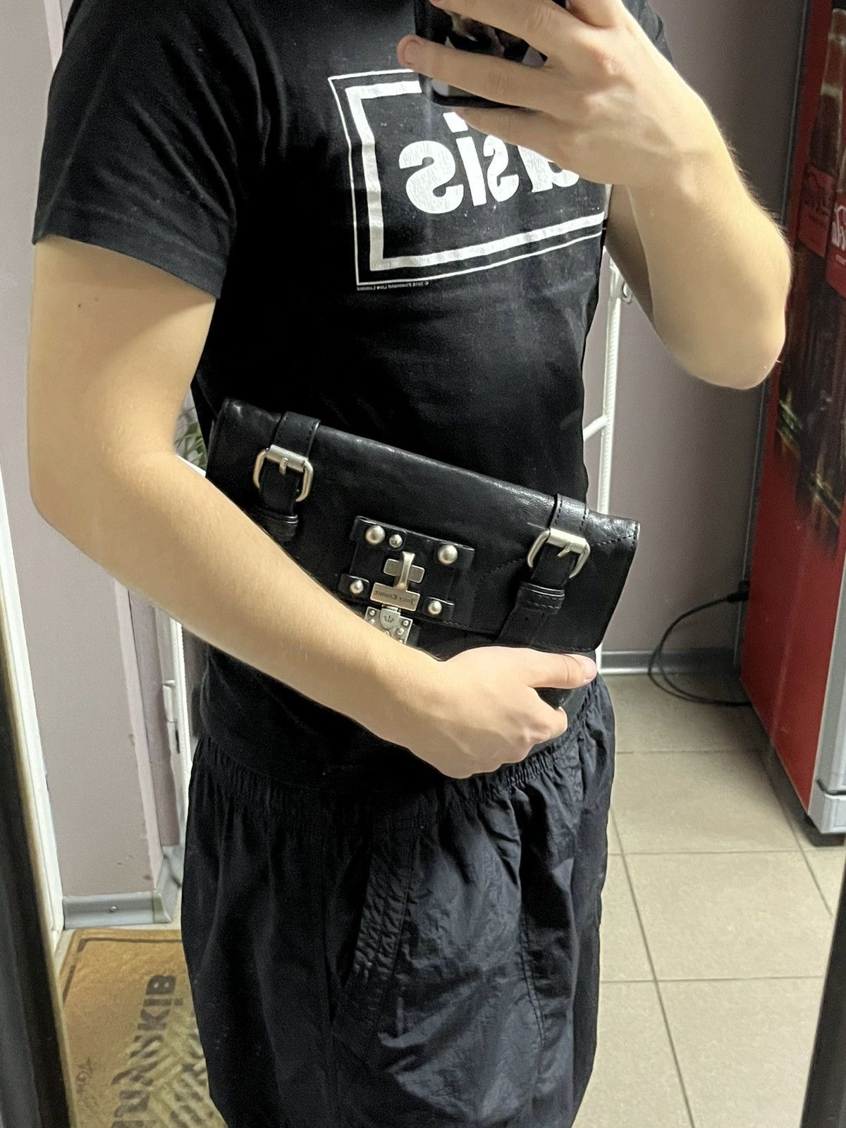 Juicy Couture RARE Glamour Juicy Couture Leather Avant Garde Handle Bag Size ONE SIZE - 10 Thumbnail
