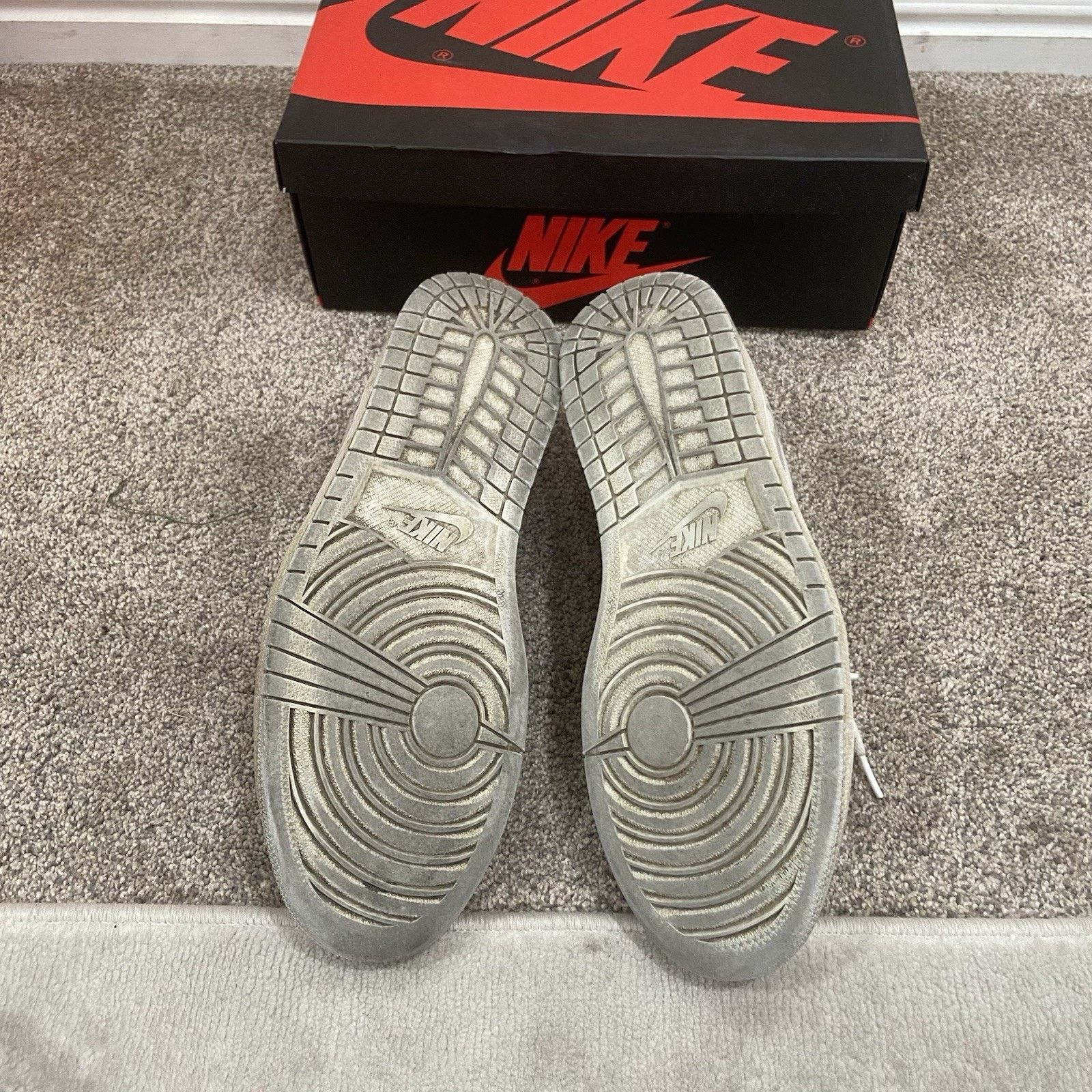 Nike Nike Air Jordan 1 Retro '85 OG Low Neutral Grey Size 13 Size US 12 / EU 45 - 7 Thumbnail