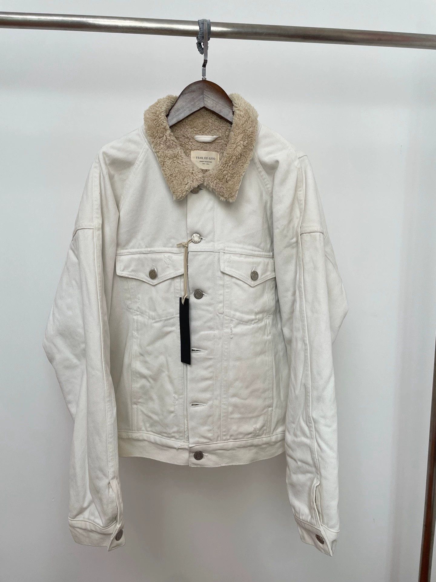 Fear of God Fear of God 4th White Lamb Fleece Jacket NWT Size US M / EU 48-50 / 2 - 1 Thumbnail