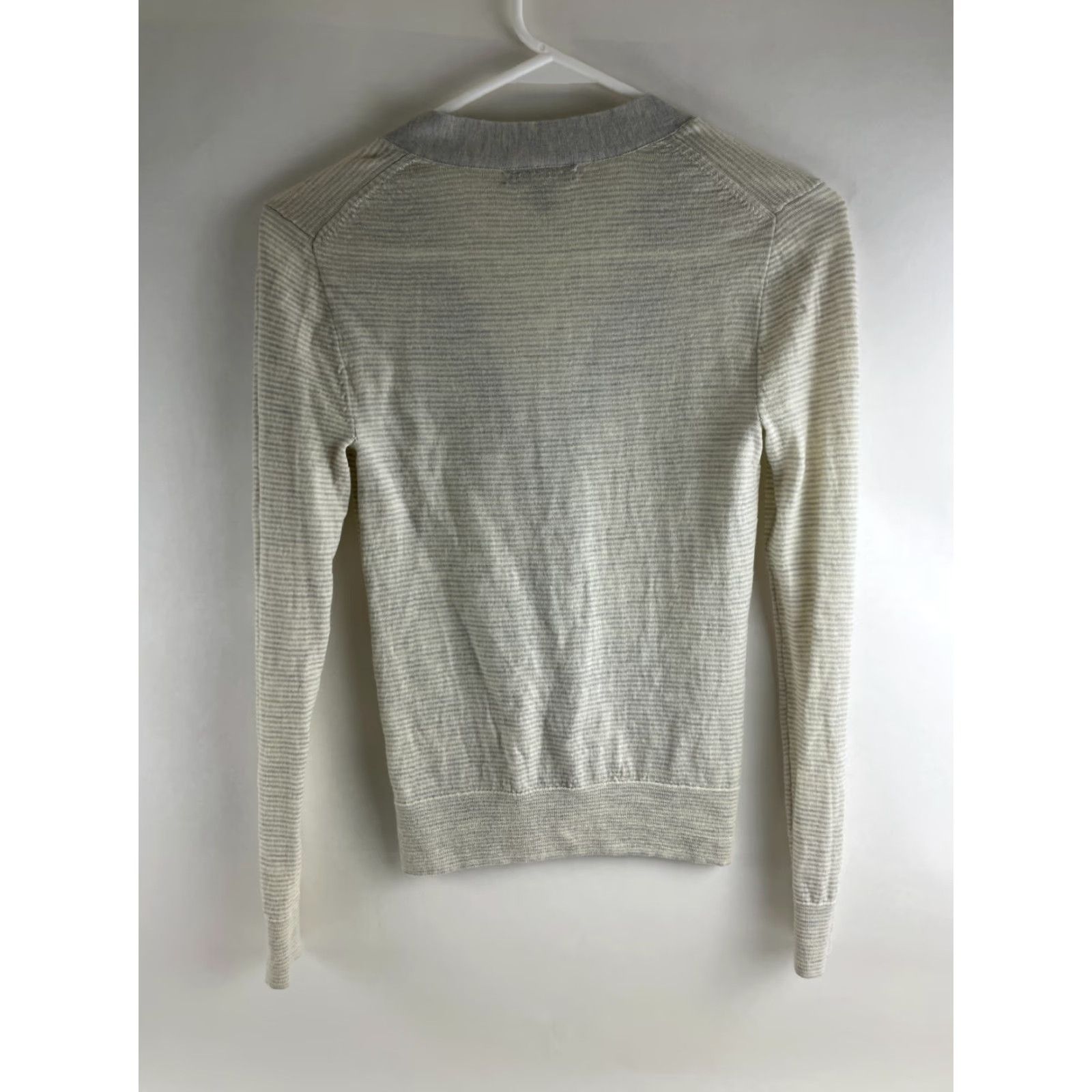 J.Crew VINTAGE J.CREW Cardigan Sweater Women's XS Striped Cream Gray Button Front Pockets Size XS / US 0-2 / IT 36-38 - 2 Thumbnail