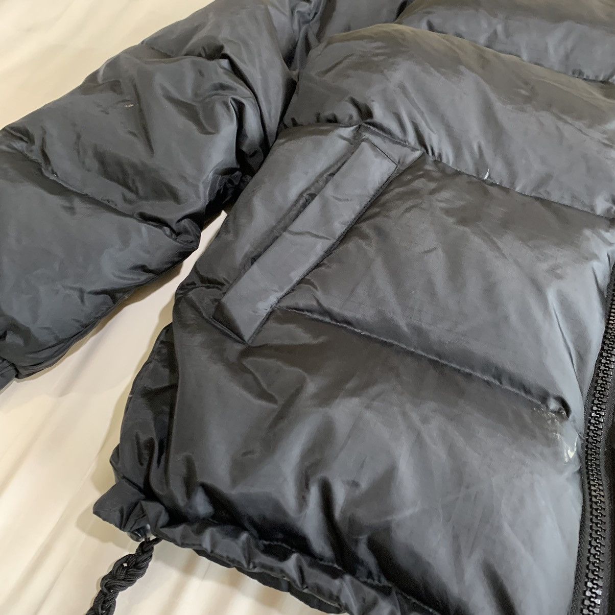 Dogtown Vtg Dogtown Big Cross Logo Reversible Puffer Jackets Black Size US L / EU 52-54 / 3 - 13 Thumbnail
