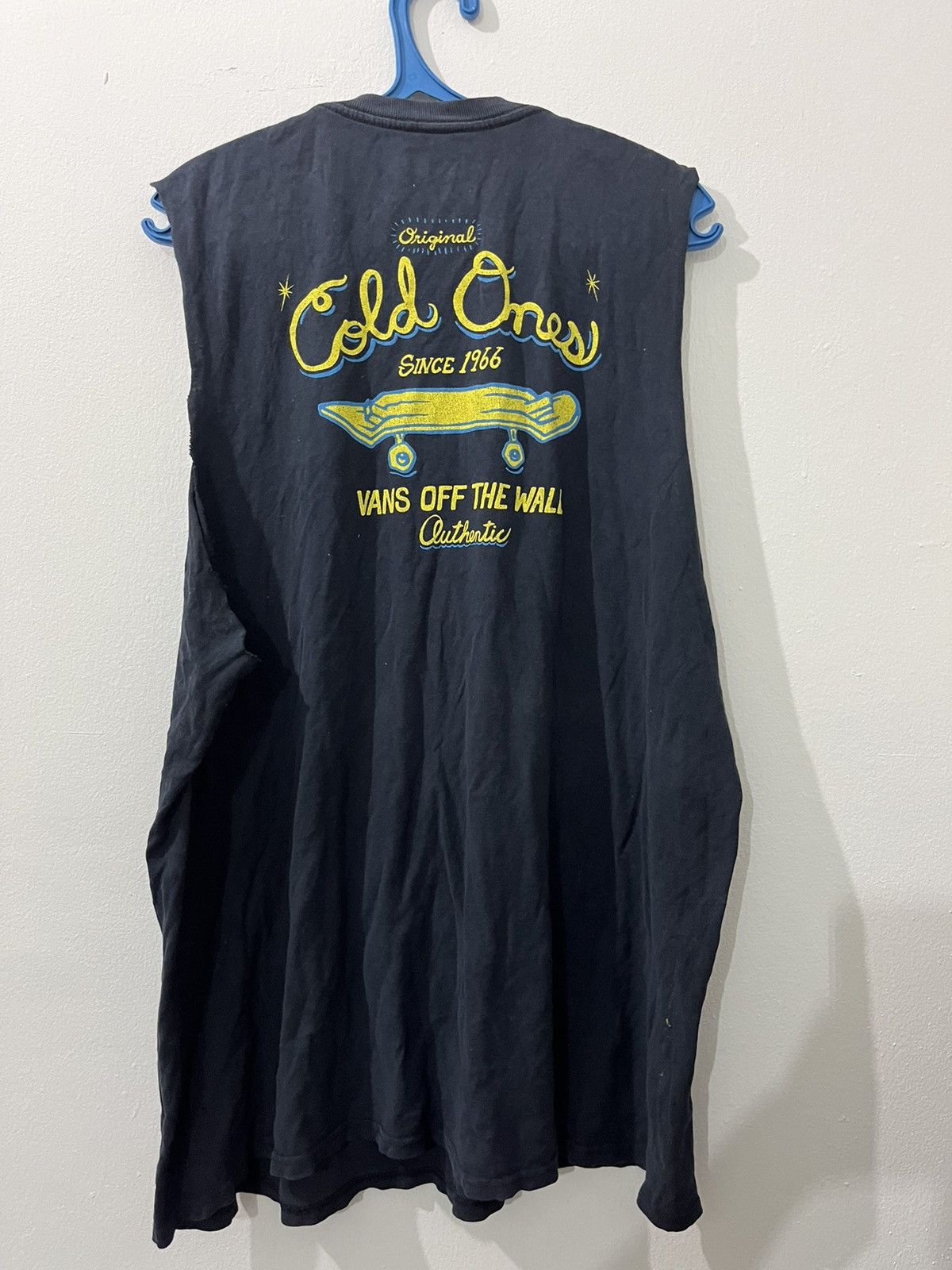 Vans Vintage Y2K Distressed Cropped Sleeves Cold Ones Vans Tee Size US XL / EU 56 / 4 - 1 Thumbnail