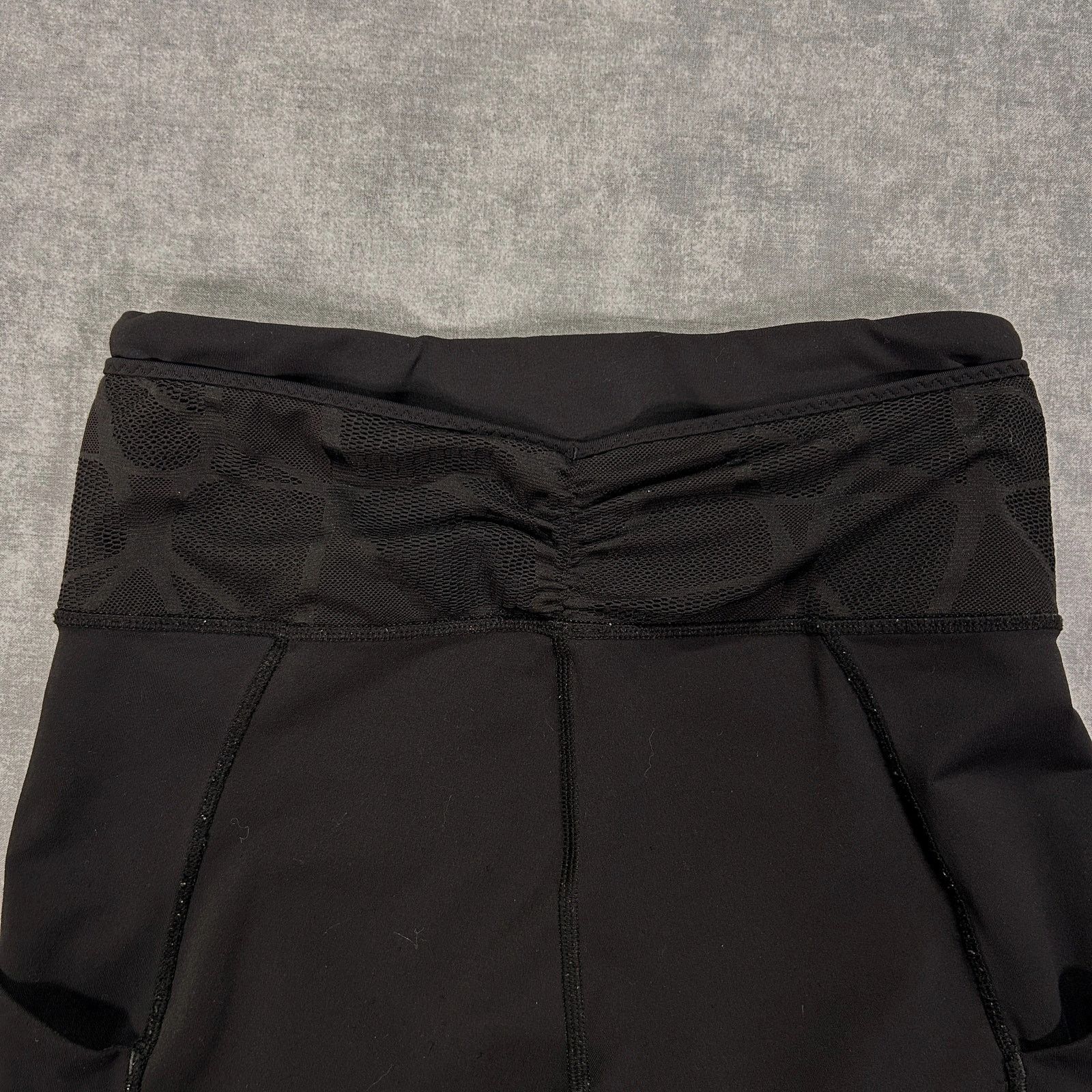 Lululemon Lululemon Inspire Tight abstract mesh panel leggings wms 6 Size 28" / US 6 / IT 42 - 6 Thumbnail