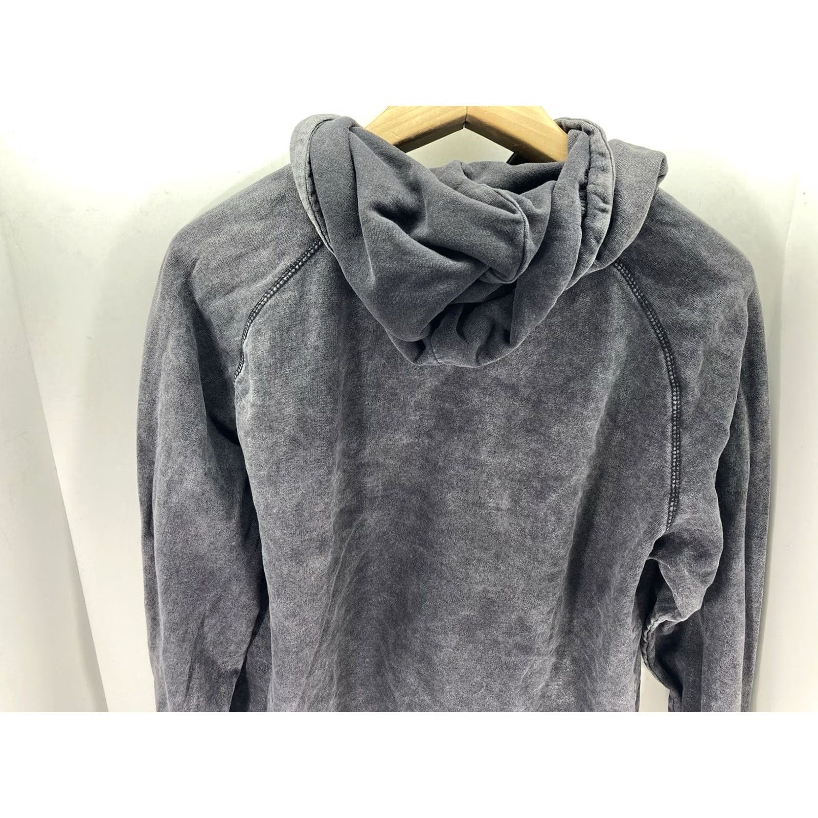 Vintage Grand Ole Opry Hoodie Sweatshirt Men Medium Gray Pullover Distressed Casual Shirt Mens M Gray Distressed Pullover Hoodie Size US M / EU 48-50 / 2 - 6 Thumbnail