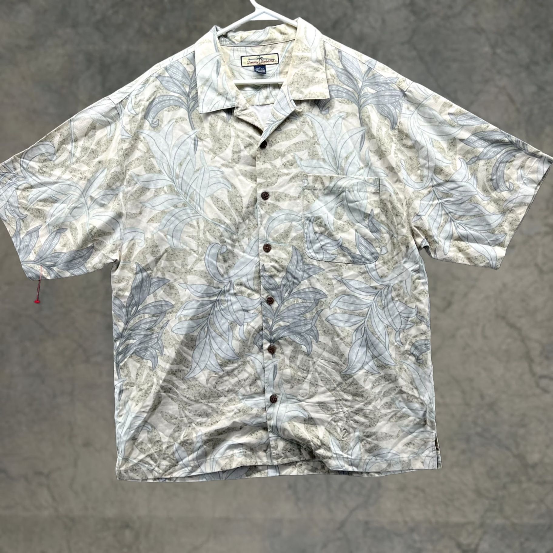 Tommy Bahama VINTAGE Tommy Bahama Shirt Men Large Beige Button-Down Silk Floral Hawaiian Tropic Ivory Size US L / EU 52-54 / 3 - 1 Thumbnail