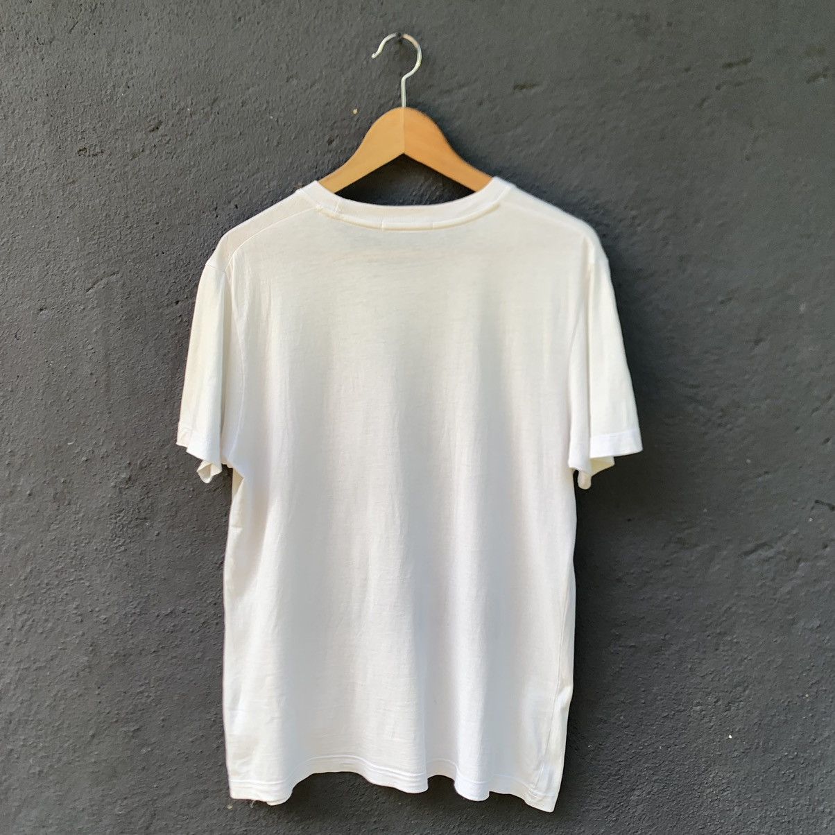 Anime Thrashed One Piece Anima x Uniqlo Japanese Brand Tee Size US M / EU 48-50 / 2 - 5 Thumbnail