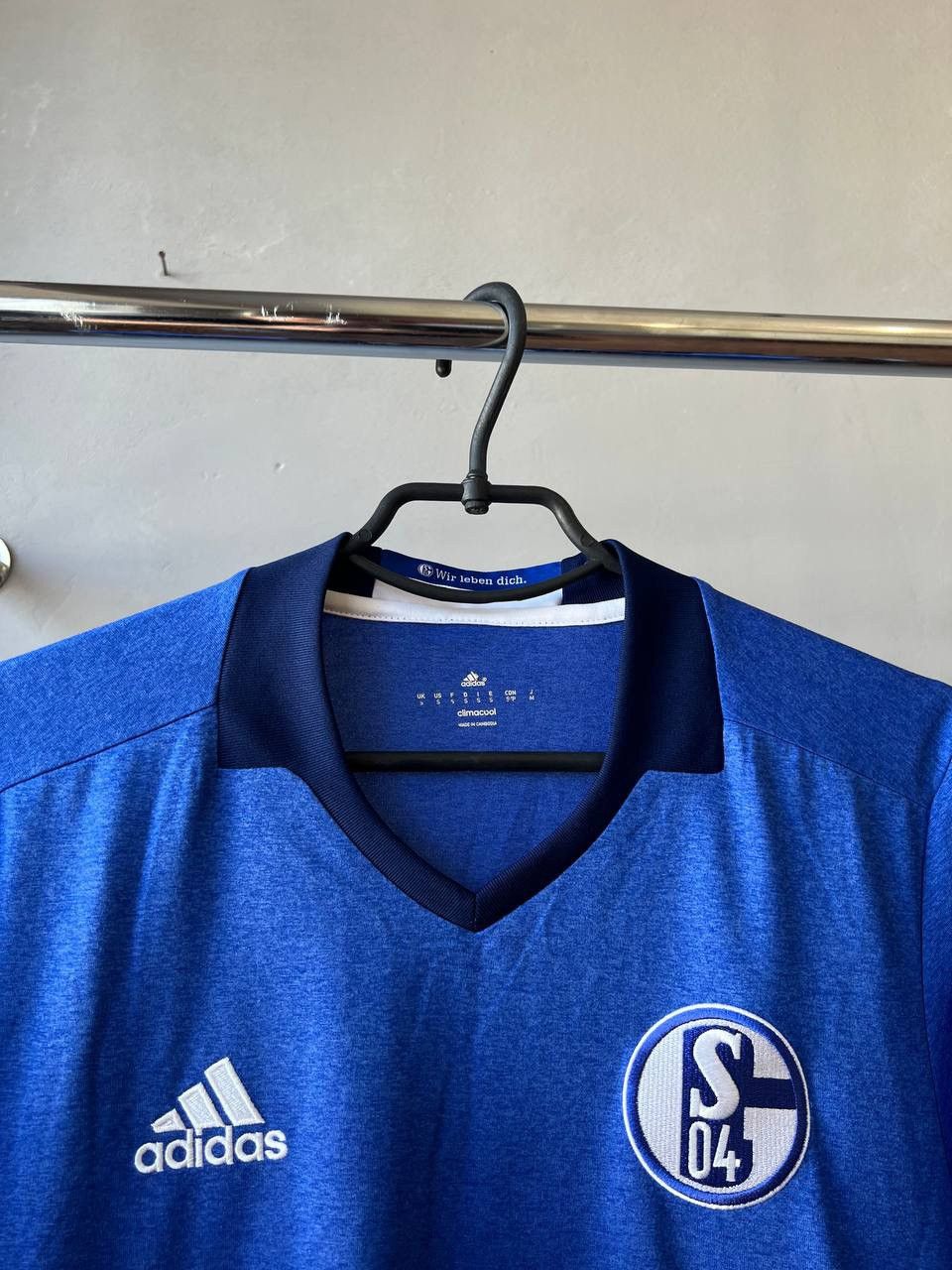 Adidas 2016/18 SCHALKE 04 HOME SOCCER JERSEY FOOTBALL SHIRT ADIDAS Size US S / EU 44-46 / 1 - 5 Thumbnail