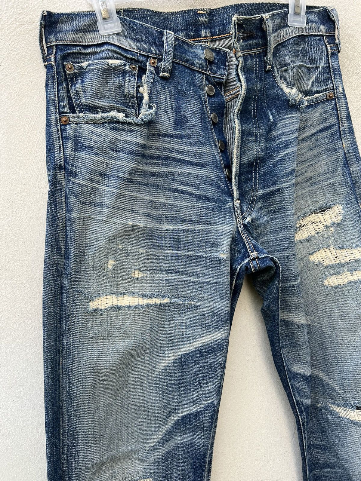 Levi's Vintage Clothing × Vintage Vintage 2005 LVC Levi’s 501 E Trashed Denim Selvedge Jeans Size US 32 / EU 48 - 7 Thumbnail