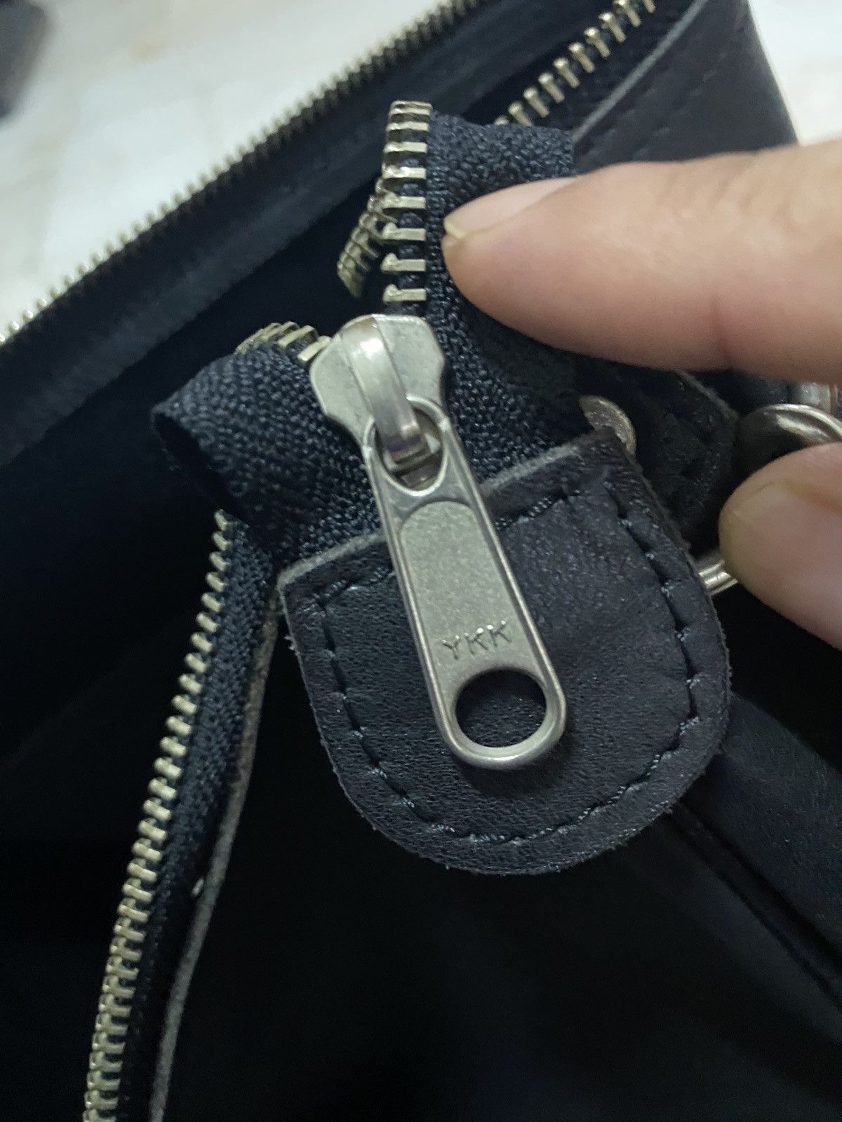 Comme des Garcons Tricot Comme Des Garcons Fully Black Leather Sling bag Size ONE SIZE - 7 Thumbnail