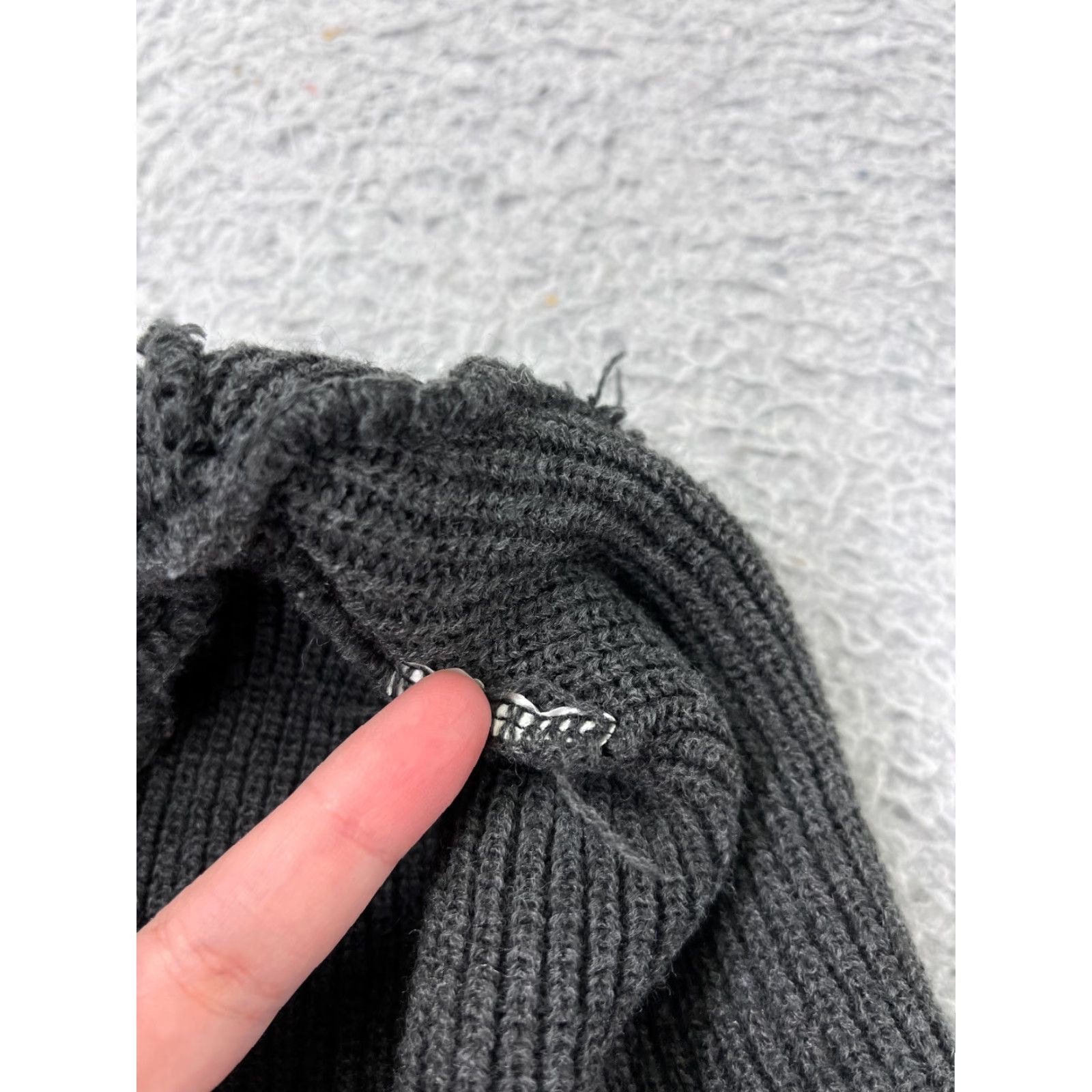 Vintage La Sirena Beanie Hat Adult One Size Gray Knit Acrylic Snow Winter Size ONE SIZE - 6 Thumbnail