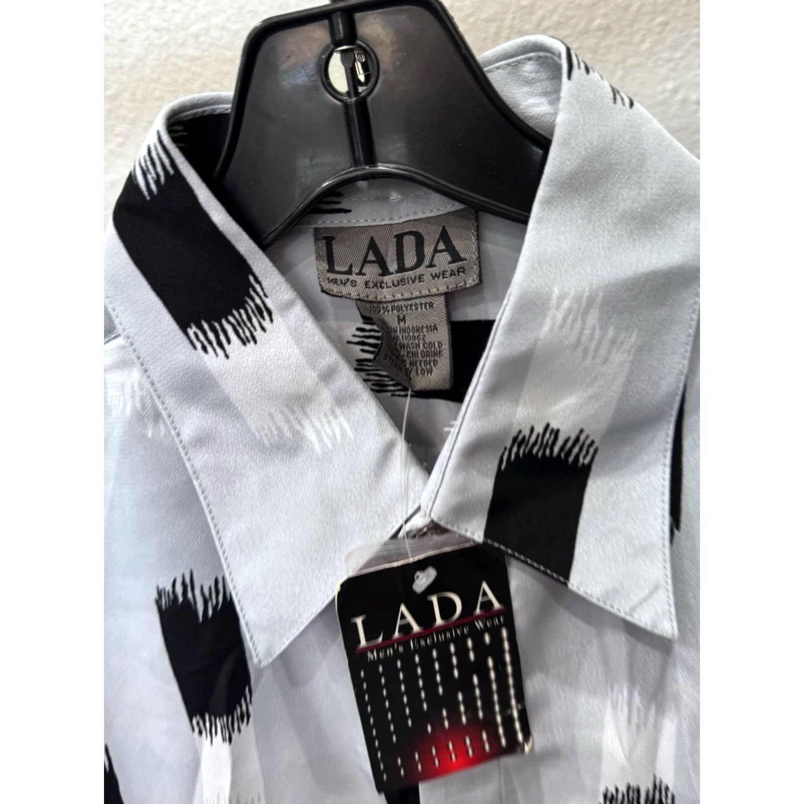 Nique Lava Short Sleeve Button Up Shirt Poly Multicolor Button Up SHIRT M XL Mens Toys? Size US XL / EU 56 / 4 - 5 Thumbnail