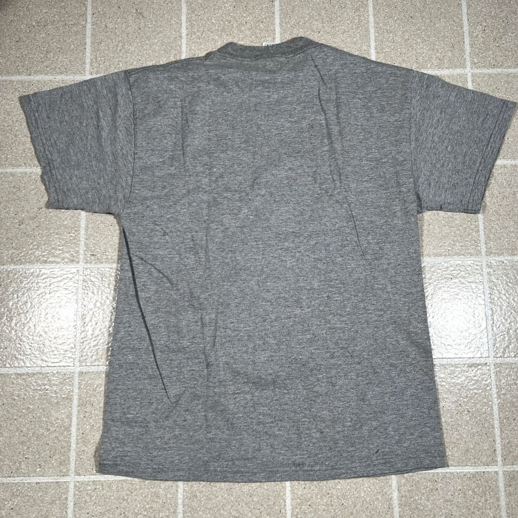 Delta VINTAGE New Orleans T-Shirt Delta Hanes Heavyweight Gray Short Sleeve Top Mens M XL Size Regular Adult Medium 1992 Size US M / EU 48-50 / 2 - 4 Thumbnail