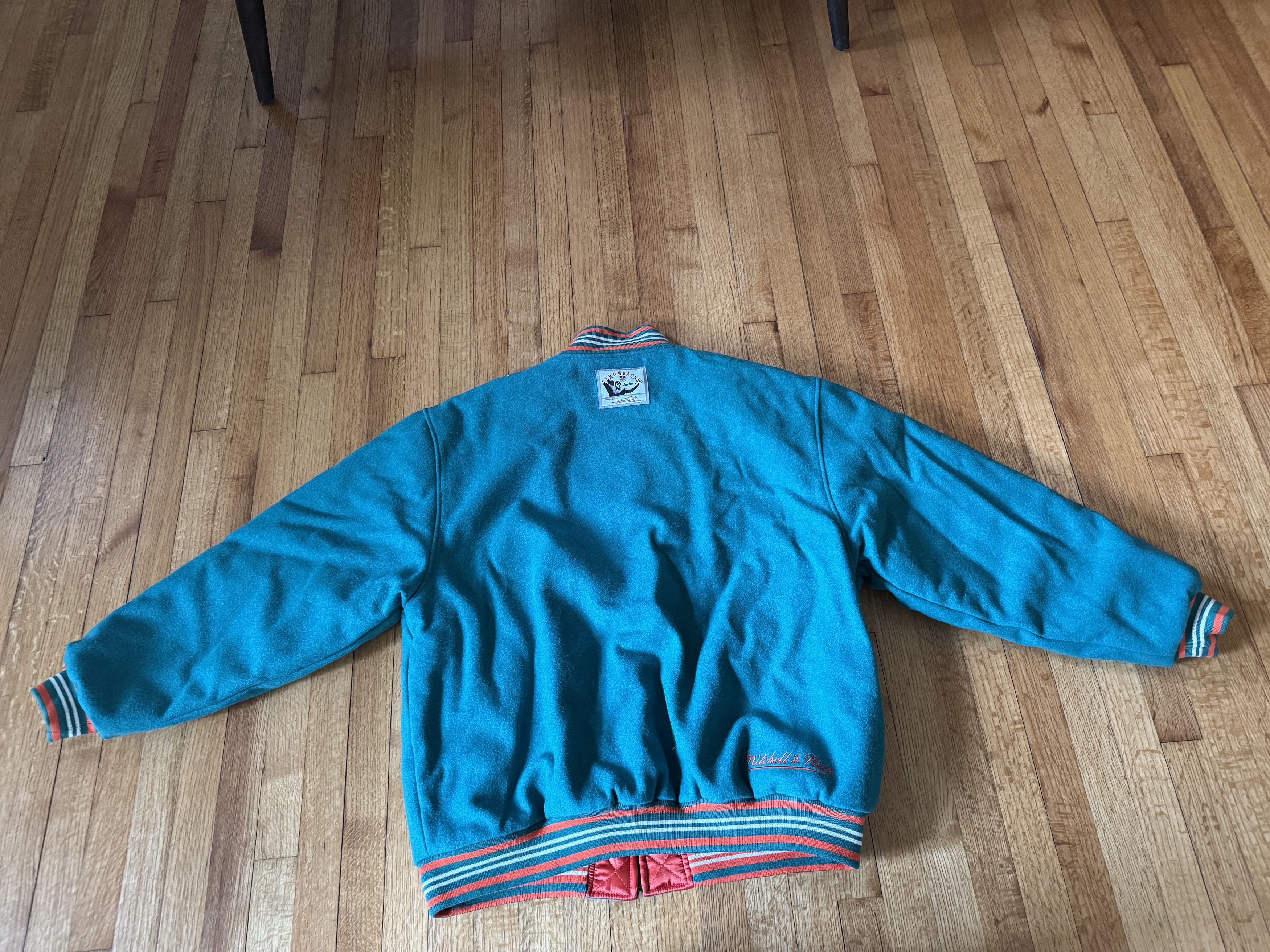 Mitchell & Ness Mitchell & Ness x NFL Reversible Miami Dolphins Jacket Size US XXL / EU 58 / 5 - 2 Thumbnail
