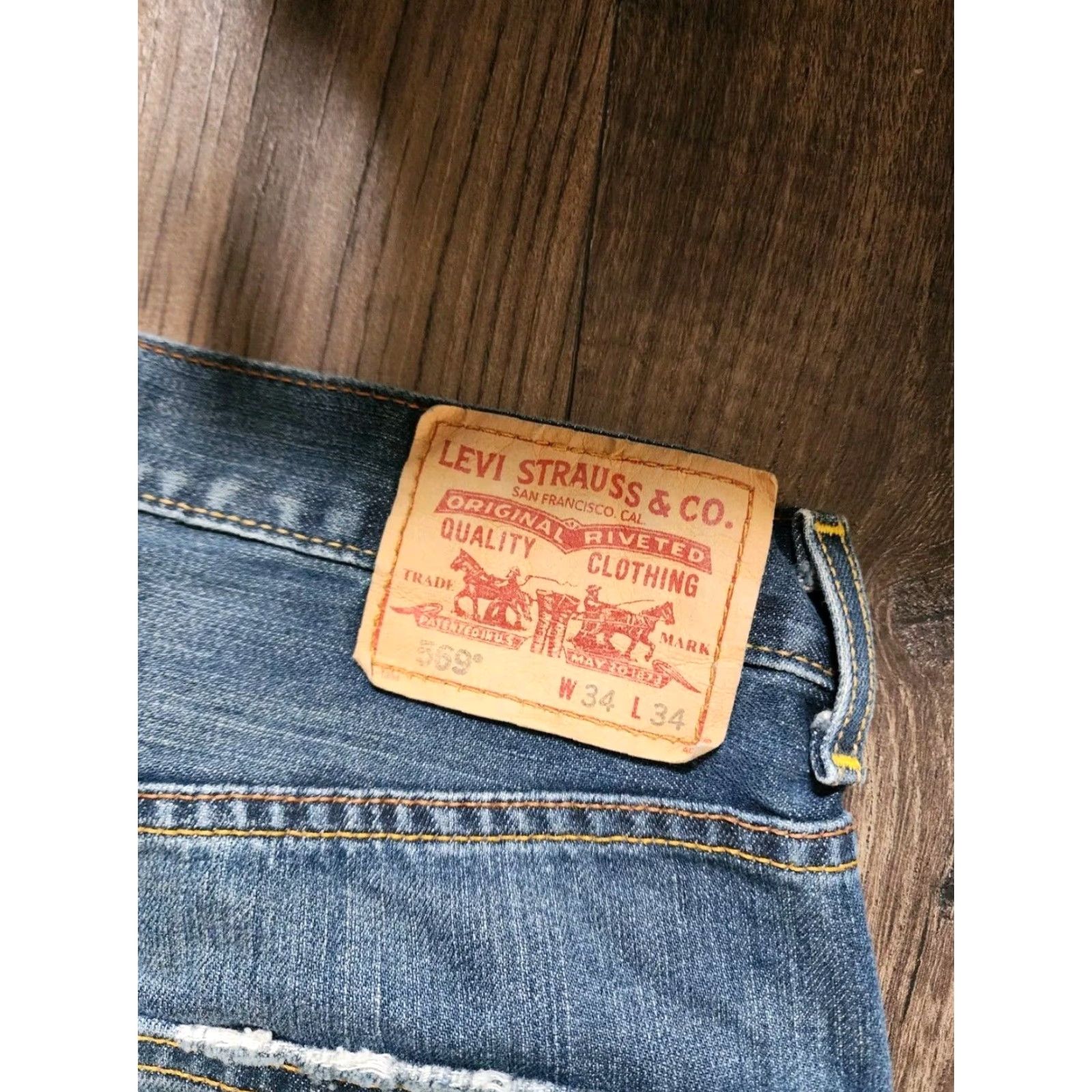 Levi's VINTAGE 90s LEVIS 569 RELAXED FIT STRAIGHT LEG BLUE JEANS MENS SIZE 34 Size US 34 / EU 50 - 4 Thumbnail