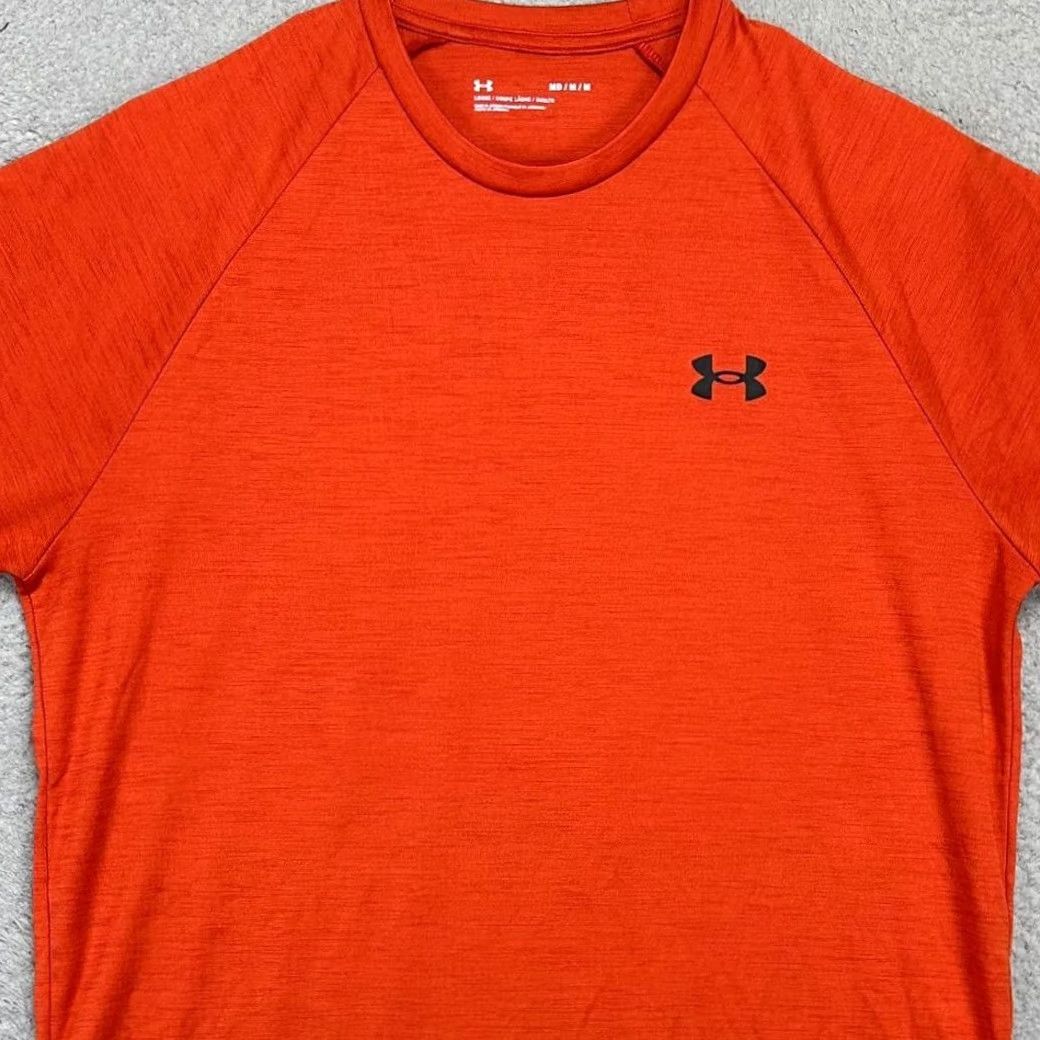 Under Armour Under Armour Shirt Mens Medium Orange Short Sleeve T-Shirt Crew Neck Breathable Workout Color Orange Solid Outdoor 90s (if applicable) Size US M / EU 48-50 / 2 - 2 Thumbnail